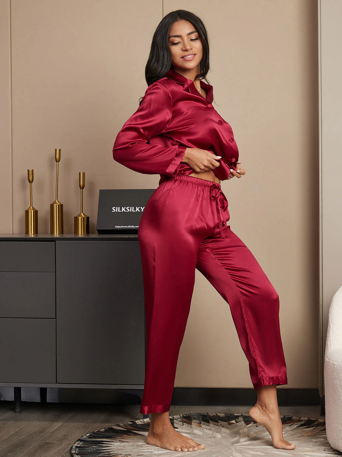 Women's Pure Silk Long Sleeve Pajamas Set - Image 16