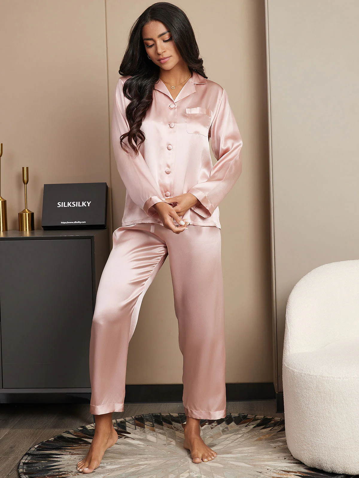 Women's Pure Silk Long Sleeve Pajamas Set - Image 9