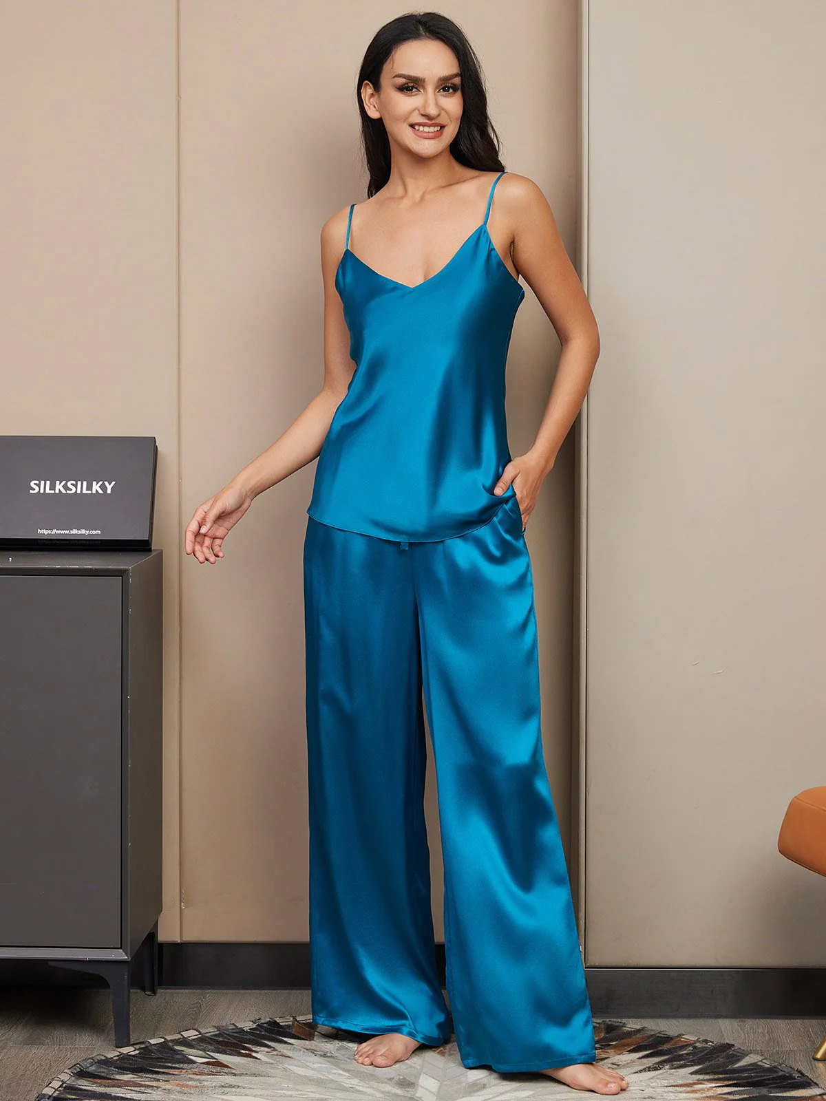 Pure Silk Spaghetti Strap V Neck Cami & Wide Leg Pants Set - Image 4