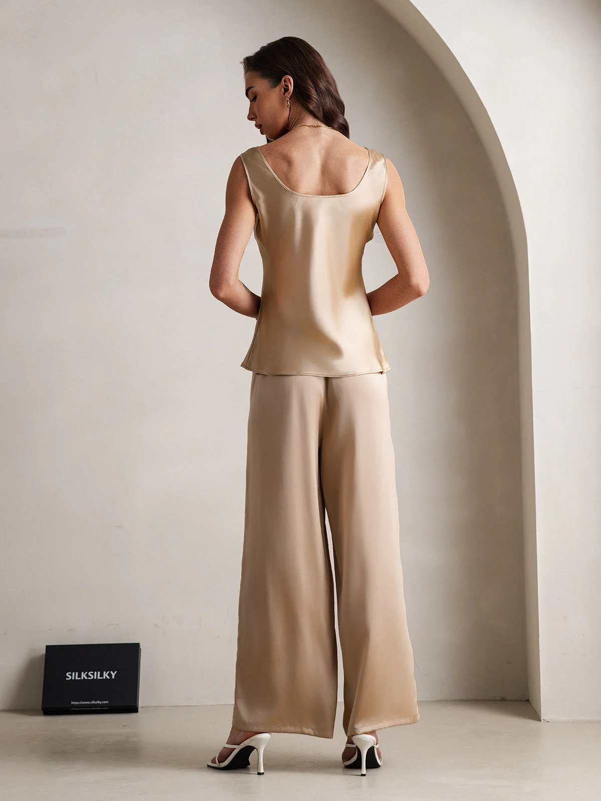 Pure Silk Sleeveless U-Neck Tank Top & Wide Leg Pants Set - Image 7