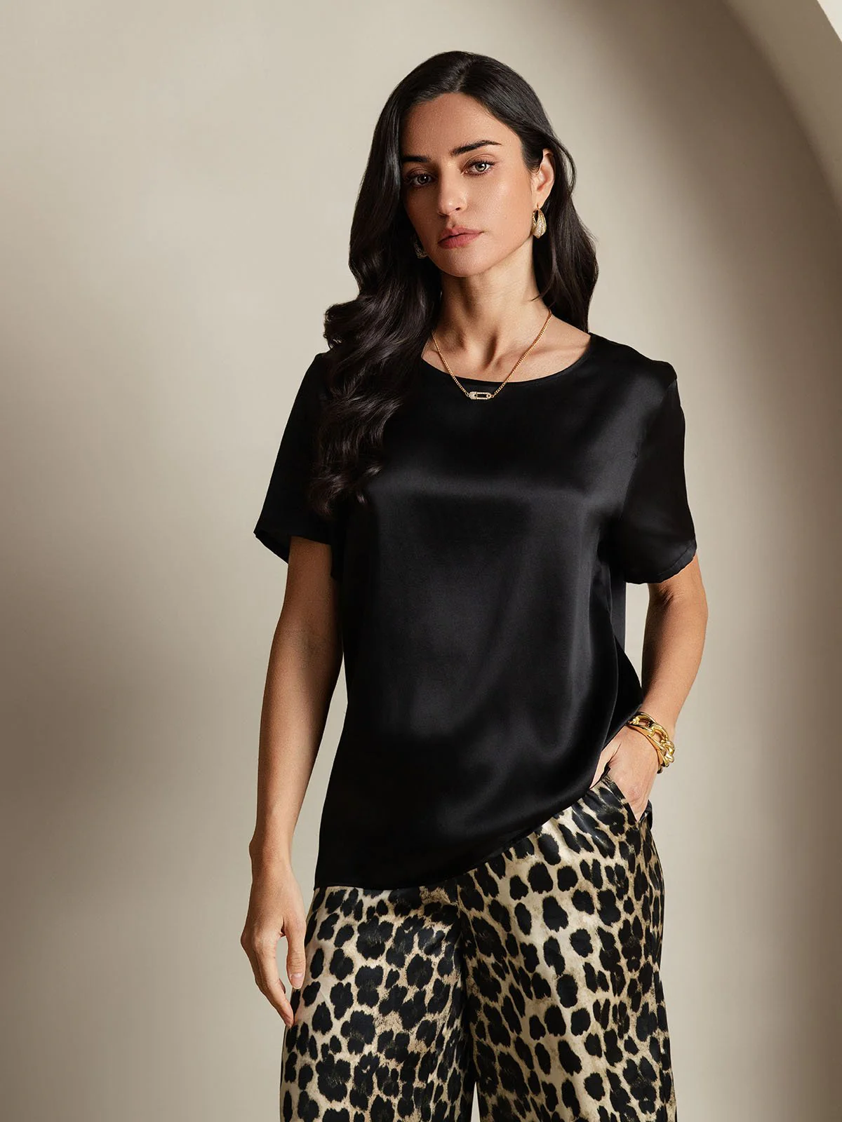 Women's Pure Silk Short Sleeve Round Neck Solid Top & Leopard Print Pants Pajamas Set - Image 5