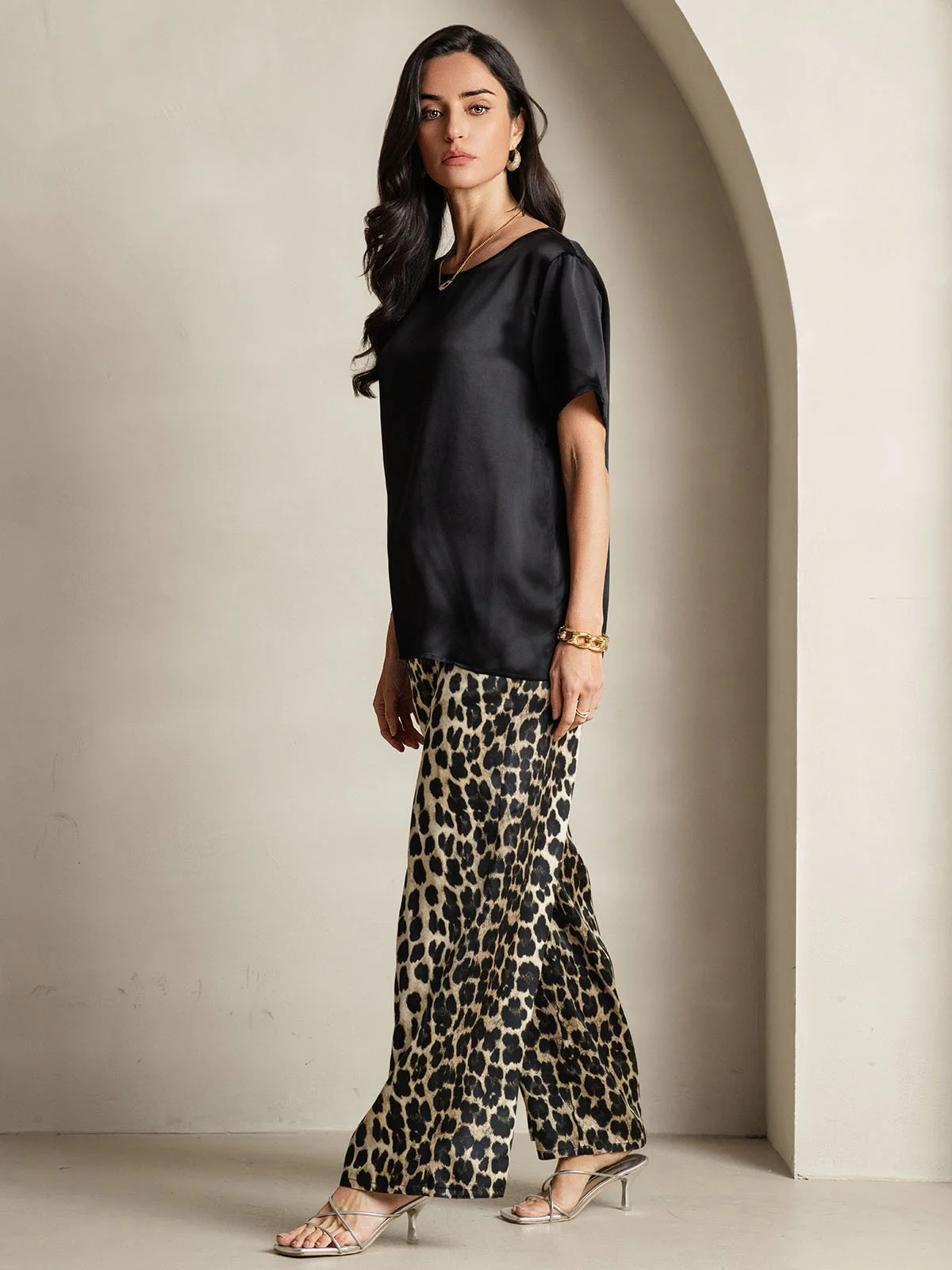 Women's Pure Silk Short Sleeve Round Neck Solid Top & Leopard Print Pants Pajamas Set - Image 9