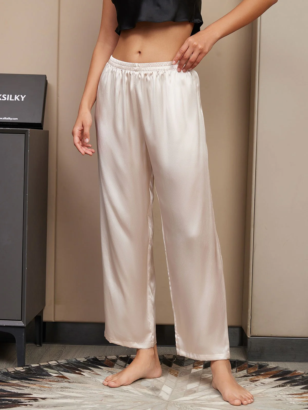 Pure Silk Classic Women's Sleep Pants - Image 15