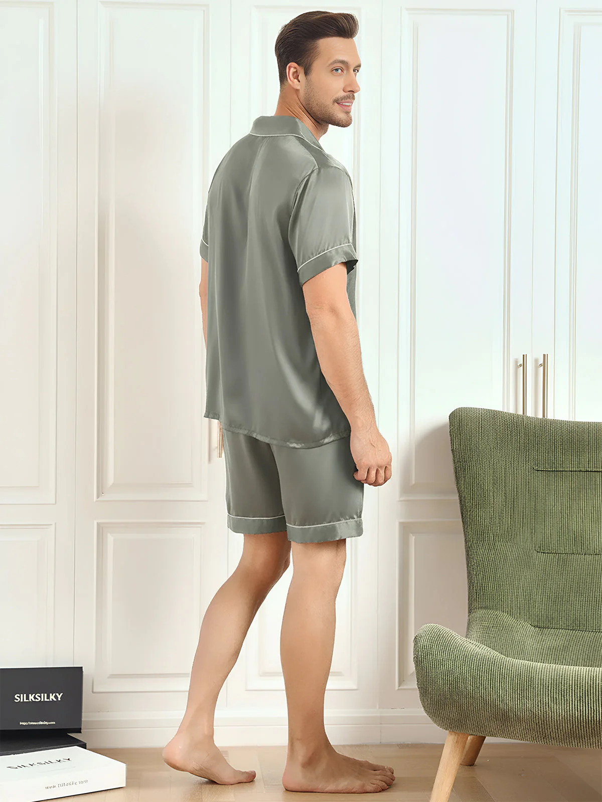 Pure Silk Short Sleeve Notch Collar Men's Pajamas Set with Shorts - Image 13