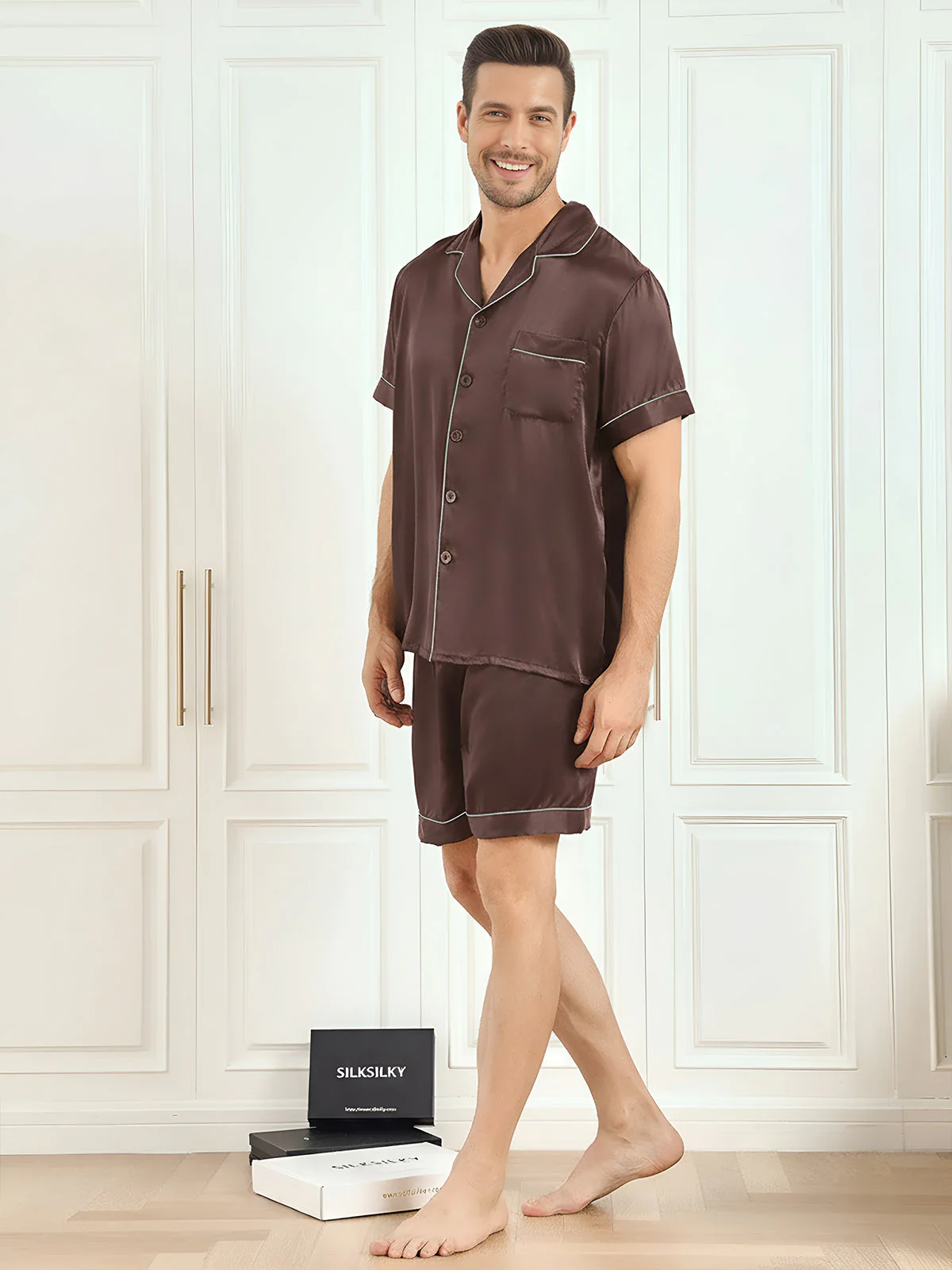 Pure Silk Short Sleeve Notch Collar Men's Pajamas Set with Shorts - Image 23
