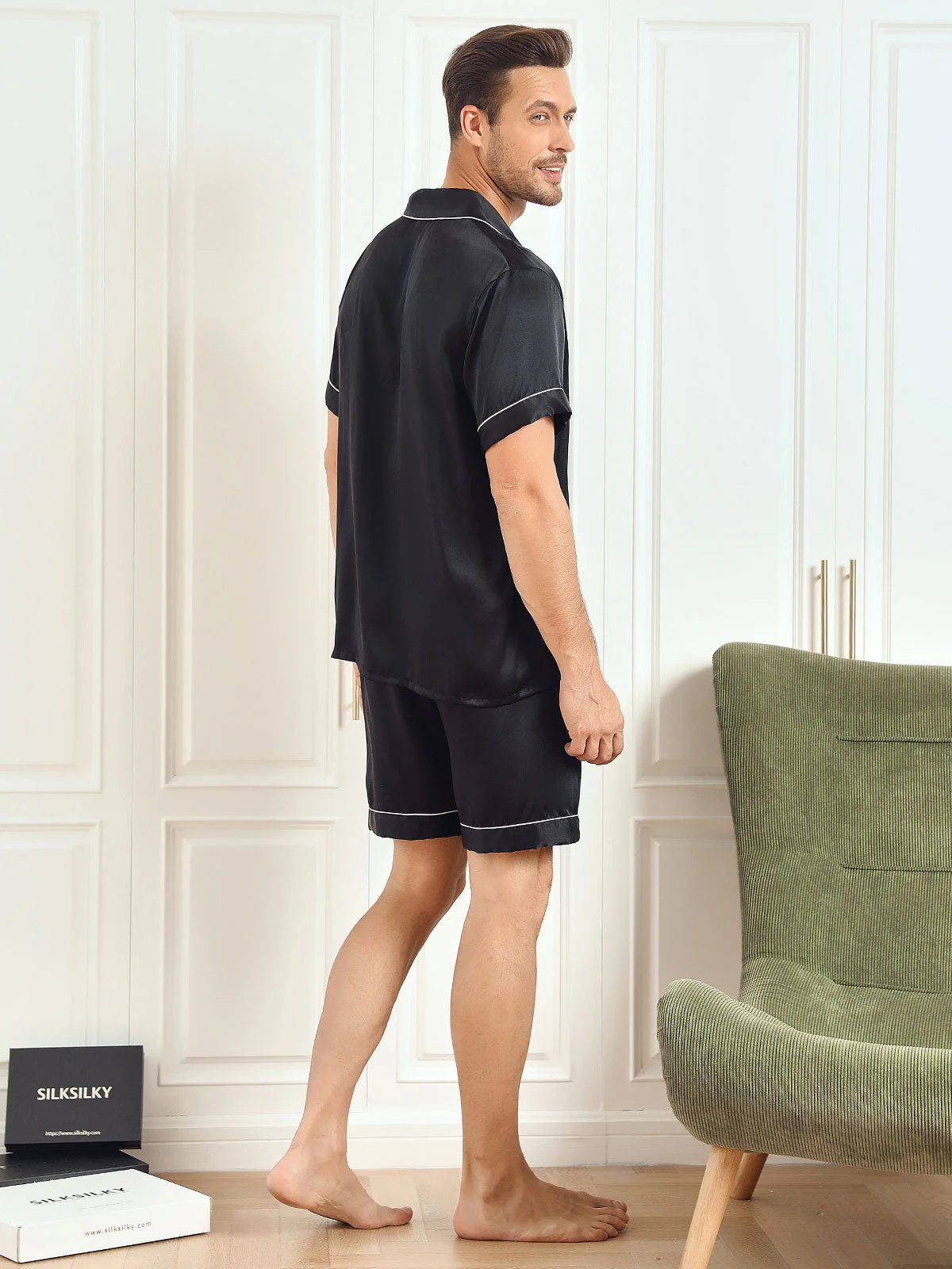 Pure Silk Short Sleeve Notch Collar Men's Pajamas Set with Shorts - Image 7