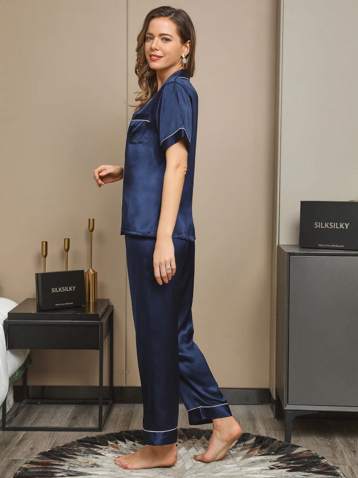 Women's Pure Silk Short Sleeve Button Up Pajamas Set - Image 9