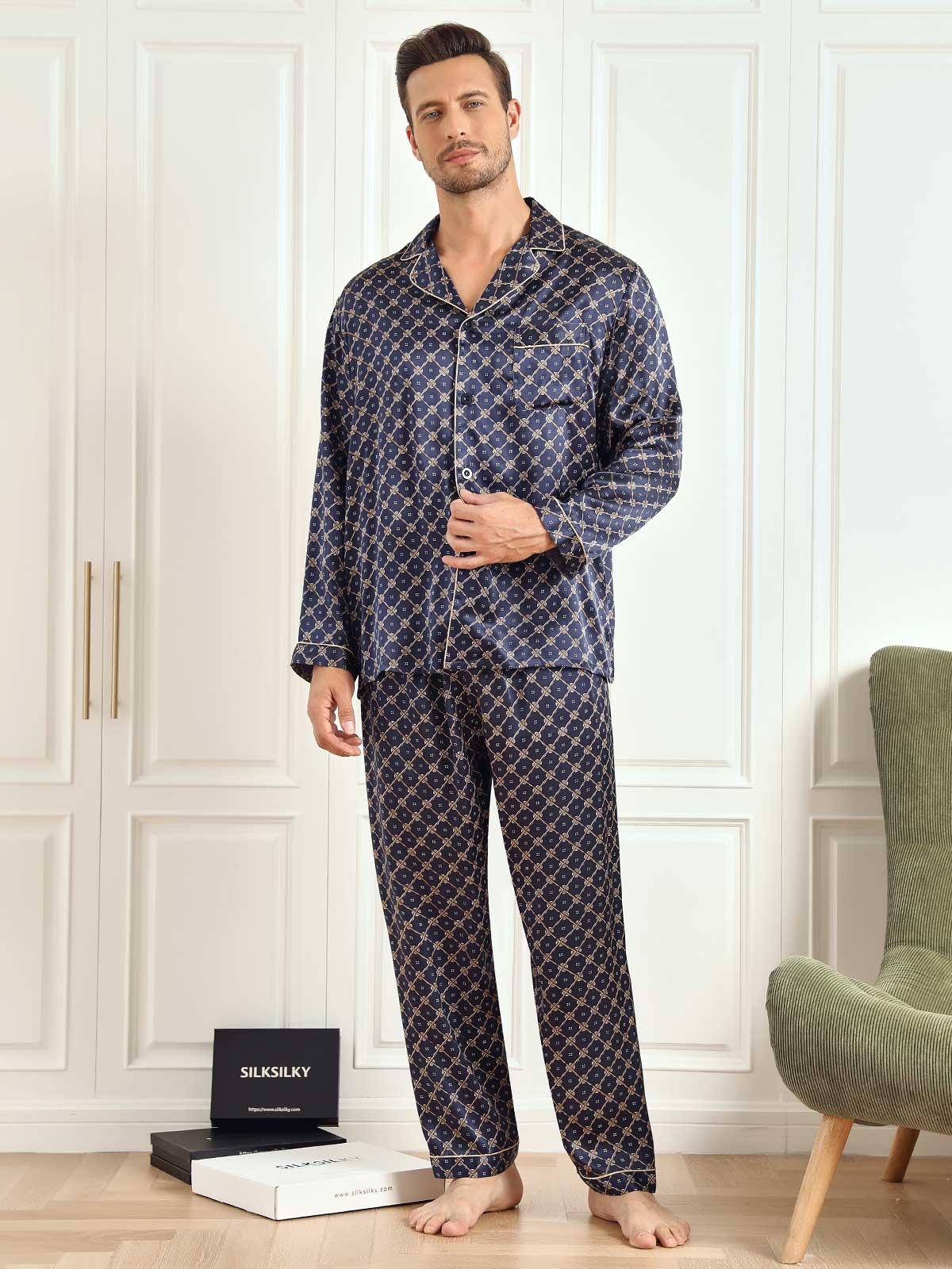 Pure Silk Navy Chain Print Long Sleeve Men's Pajamas Set With Pants - Image 4
