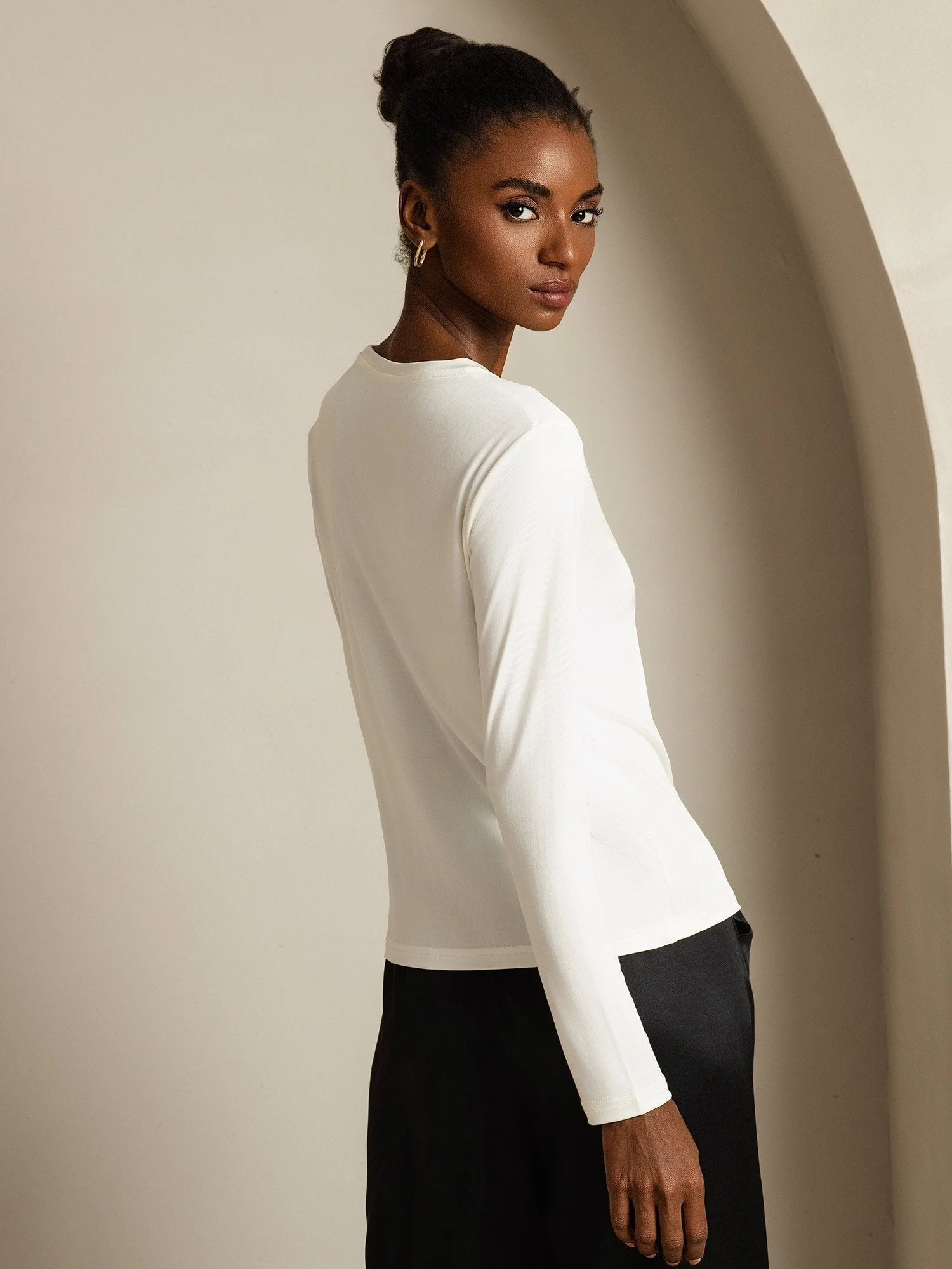 Women's Pure Silk Long Sleeve Round Neck Top - Image 19