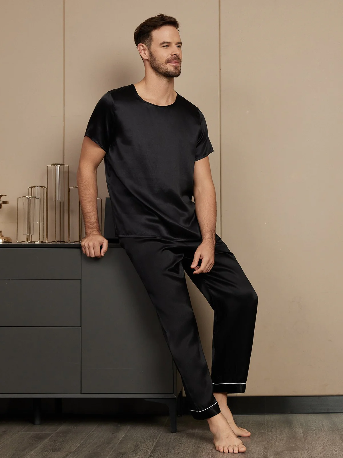 Pure Silk Short Sleeve Round Neck Men's Pajamas Set with Pants - Image 10
