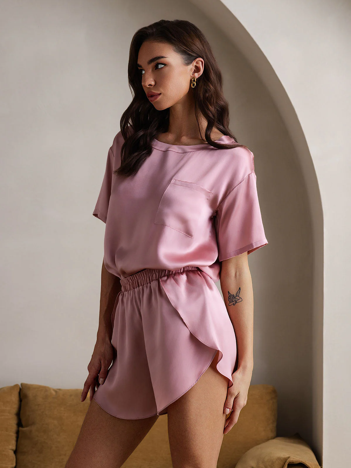 Pure Silk Short Sleeve Round Neck Women's Pajamas Set - Image 19