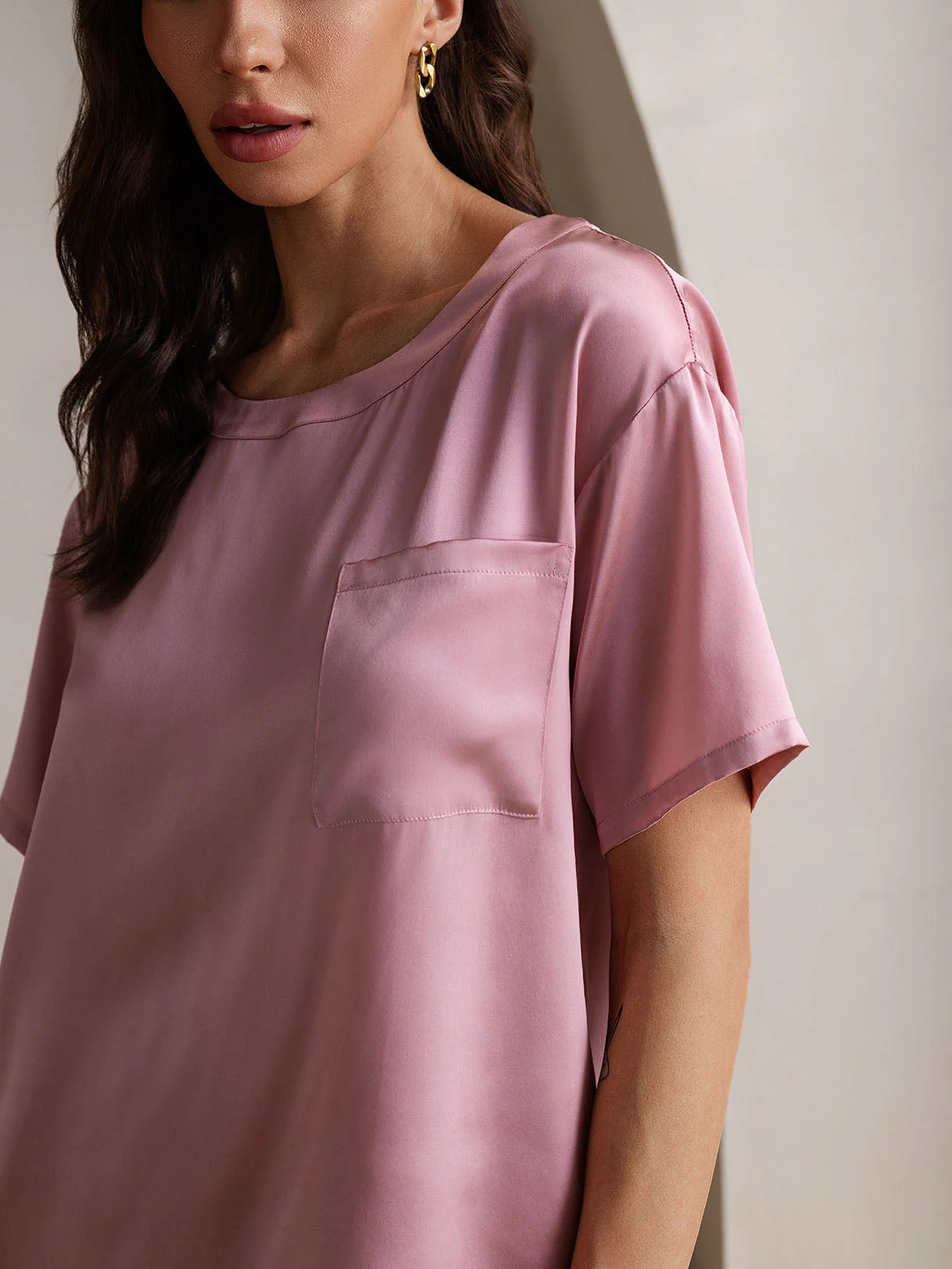 Pure Silk Short Sleeve Round Neck Women's Pajamas Set - Image 23