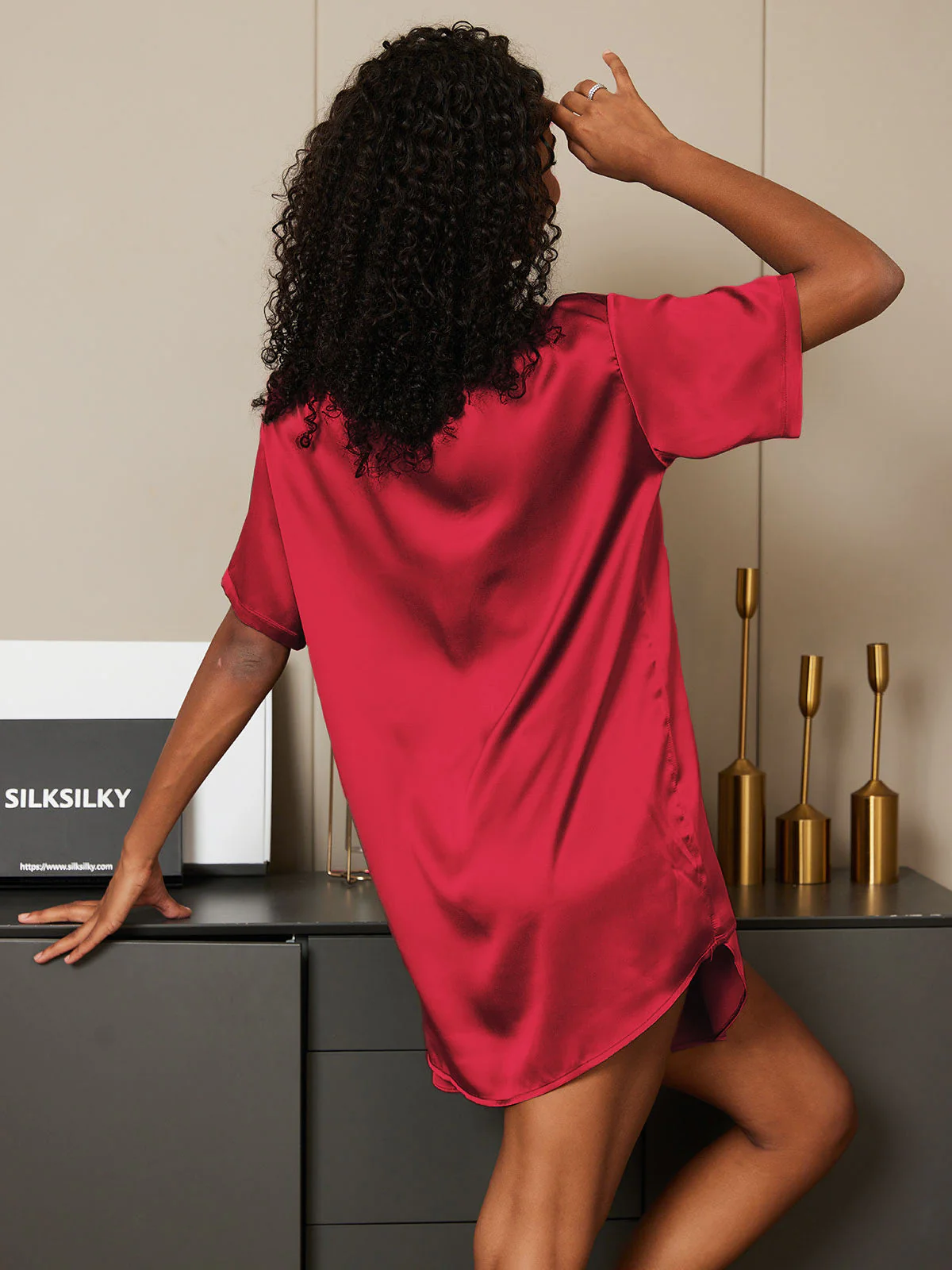 Pure Silk Short Sleeve Round Neck Women's Pajamas Set - Image 45