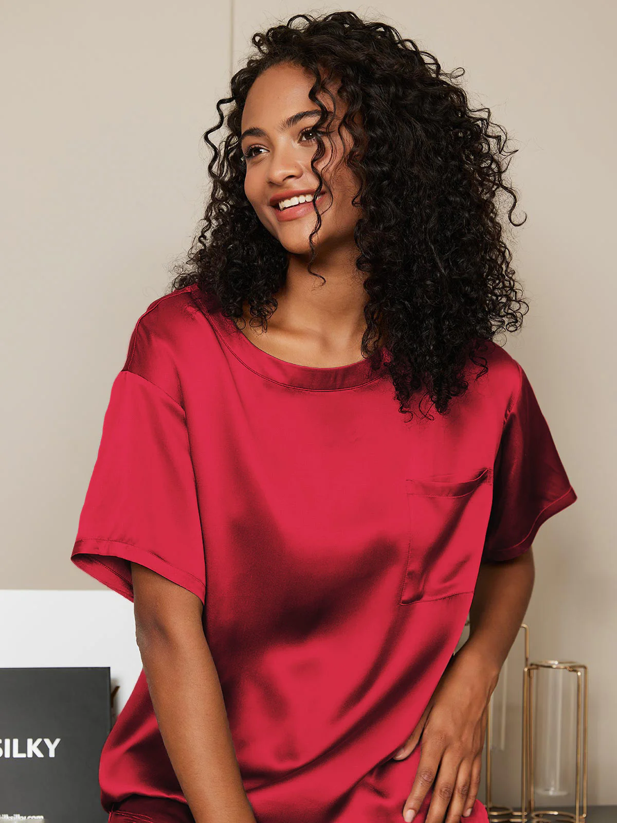 Pure Silk Short Sleeve Round Neck Women's Pajamas Set - Image 49