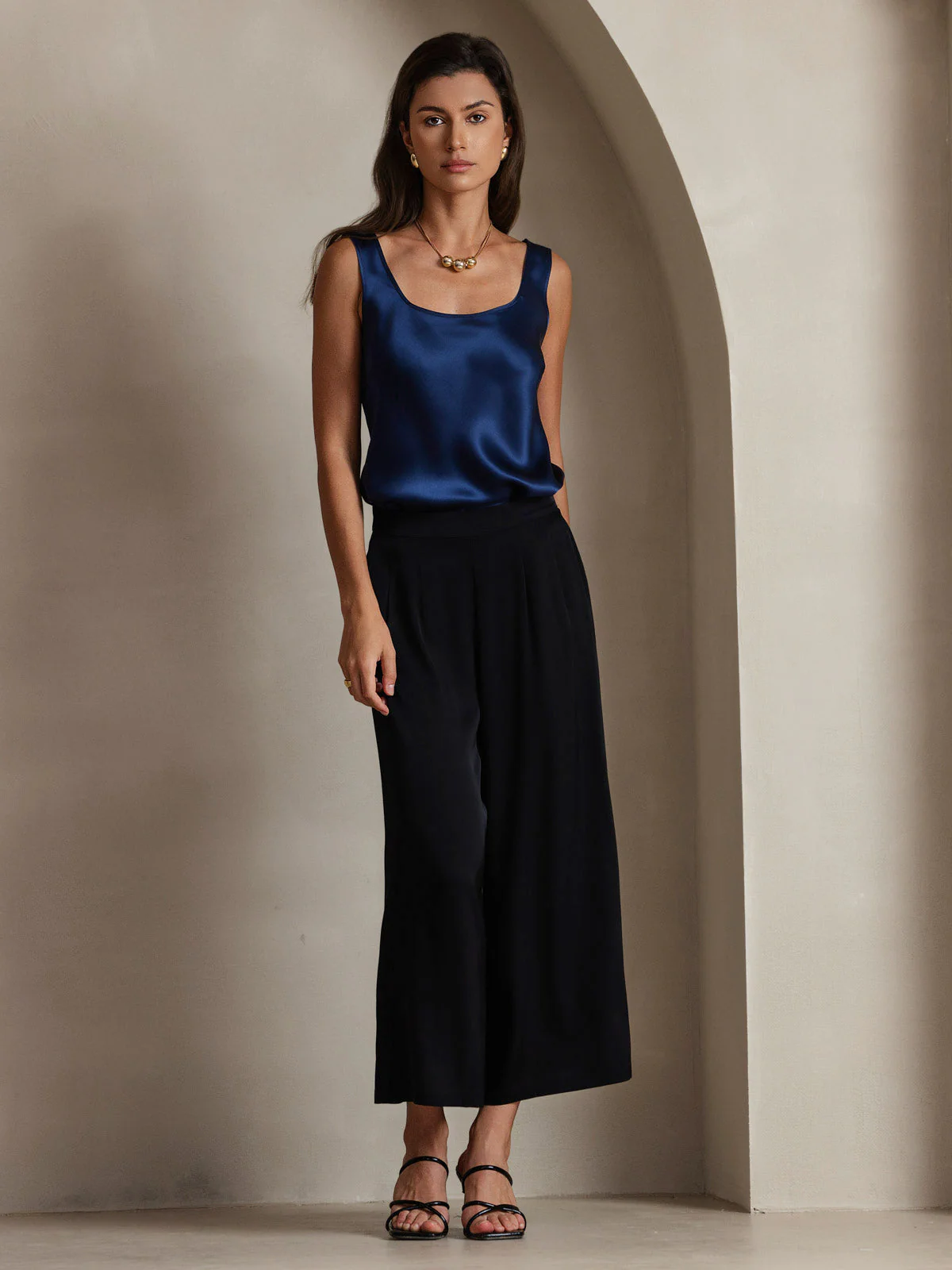 Women's Pure Silk Sleeveless U Neck Tank Top - Image 27