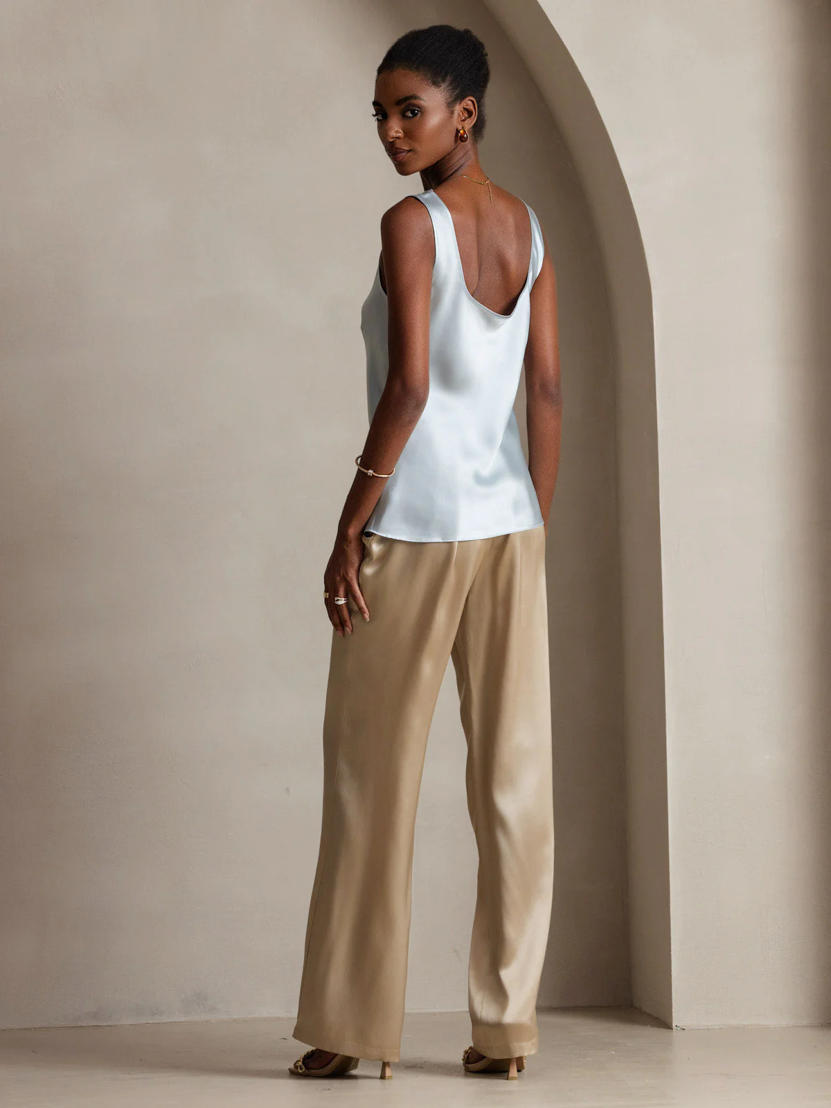 Women's Pure Silk Sleeveless U Neck Tank Top - Image 29