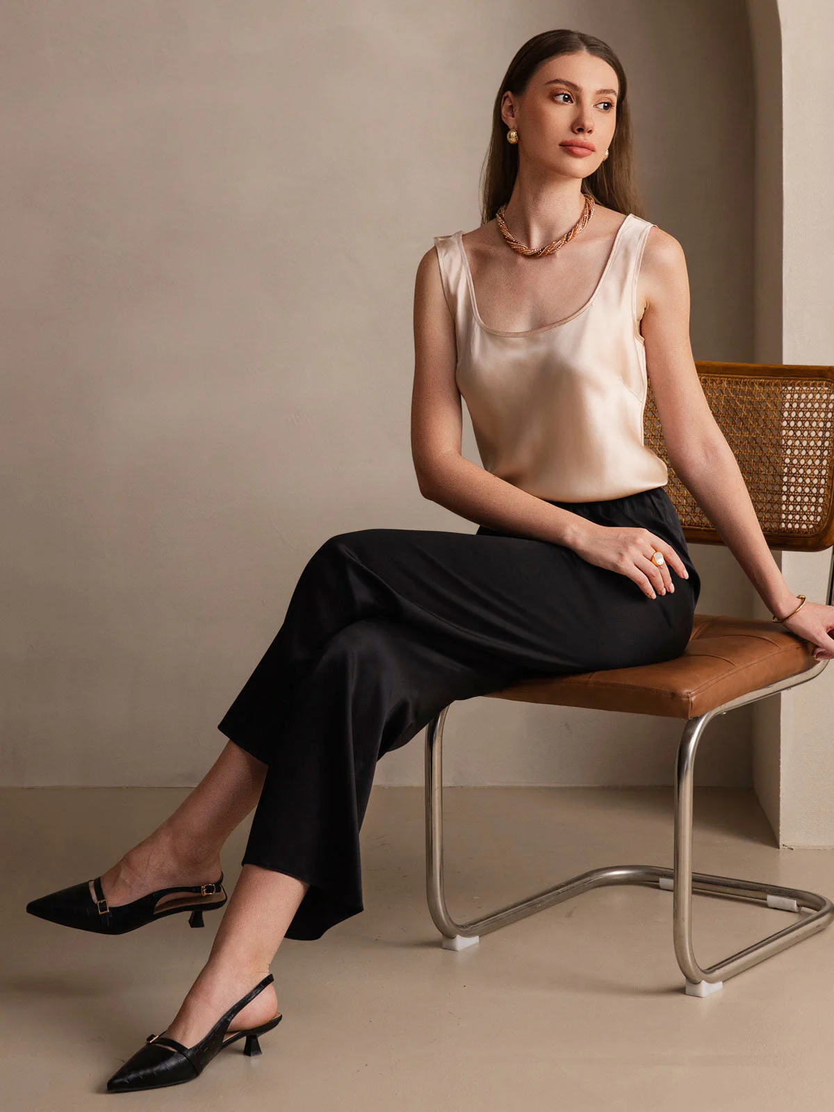 Women's Pure Silk Sleeveless U Neck Tank Top - Image 5