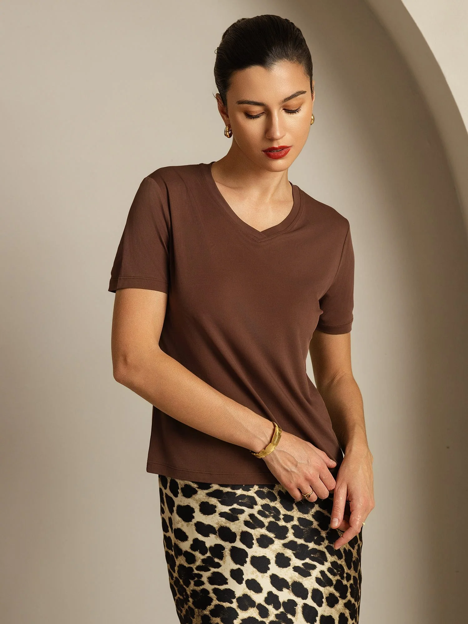 Pure Silk V Neck Short-Sleeve Snag-Resistant Women's T-Shirt - Image 23