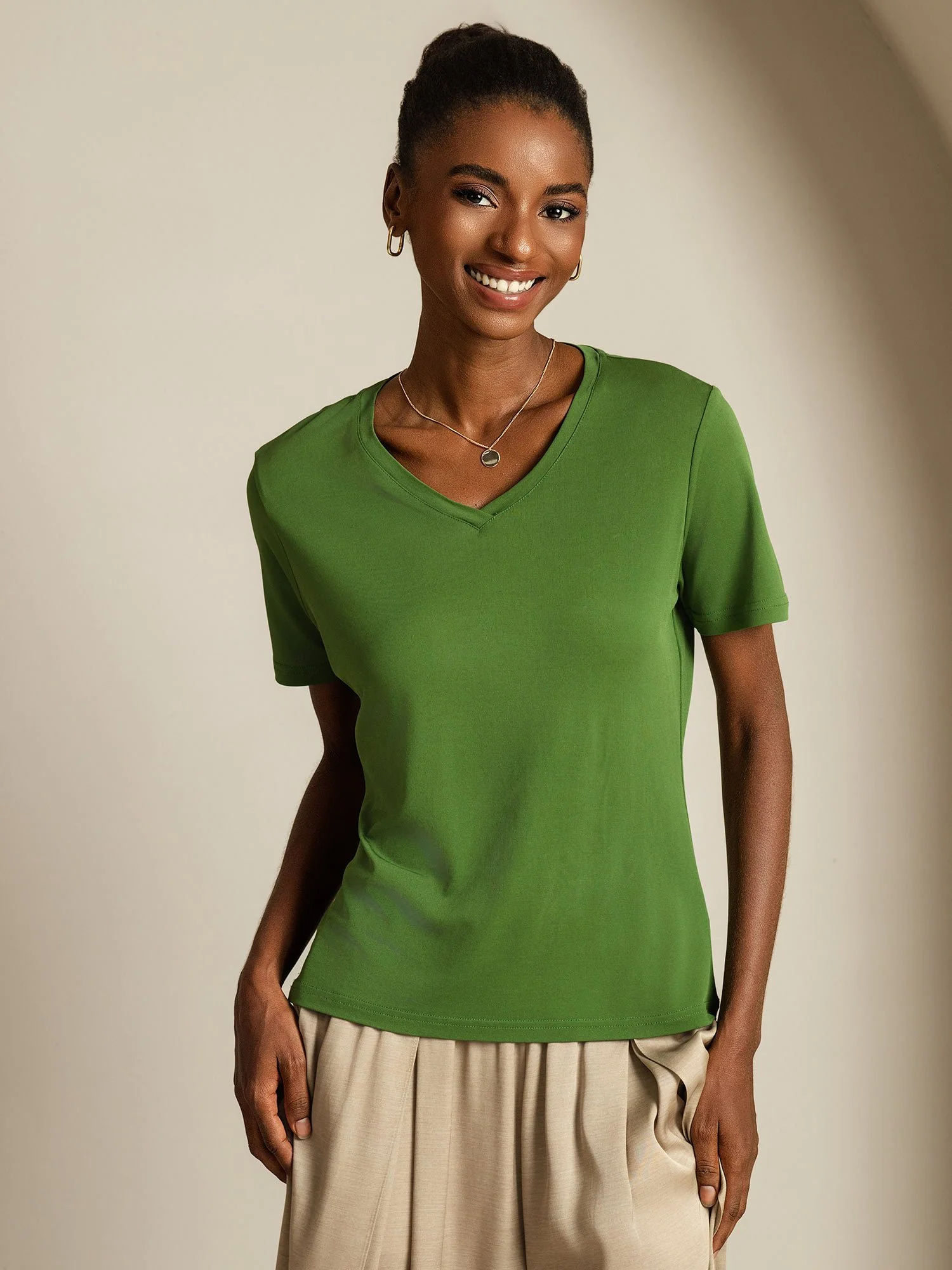 Pure Silk V Neck Short-Sleeve Snag-Resistant Women's T-Shirt - Image 28