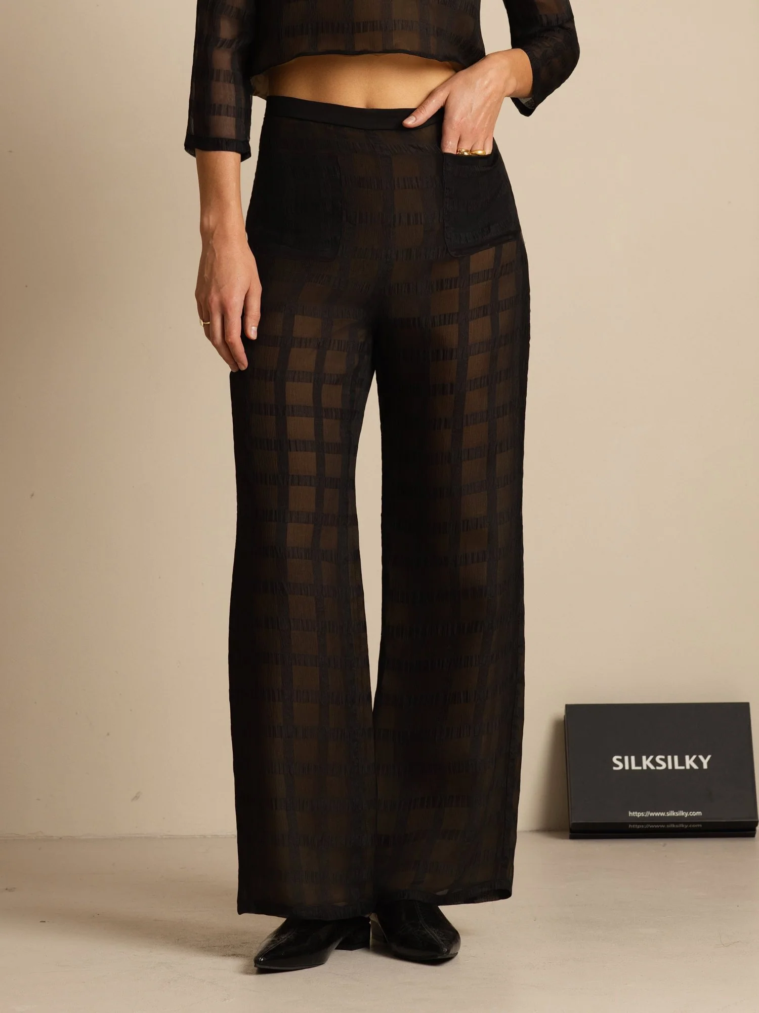 Pure Silk Women's High-Waist Textured Grid Wide-Leg Pants With Pockets - Image 5