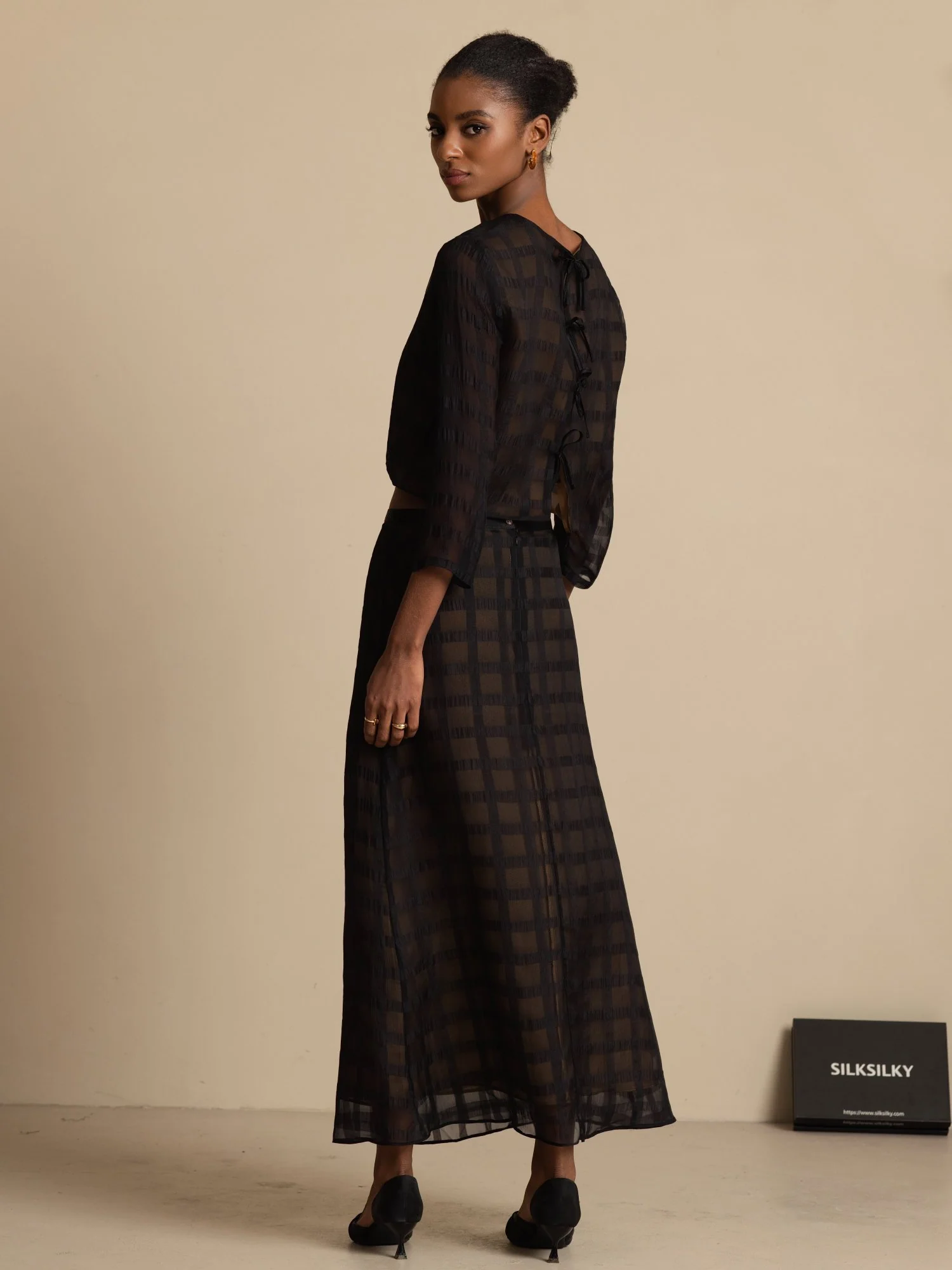 Pure Silk Women's Textured Grid Crop Blouse & A-Line Long Skirt Set - Image 2