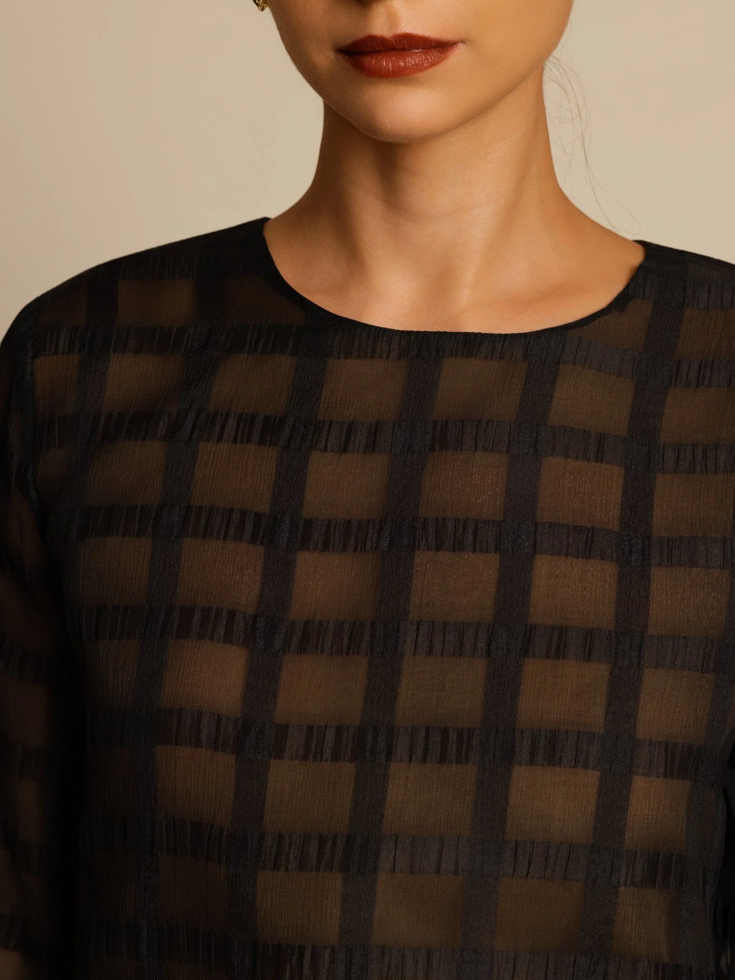 Pure Silk Women's Textured Grid Crop Blouse & Wide-Leg Pants Set - Image 4