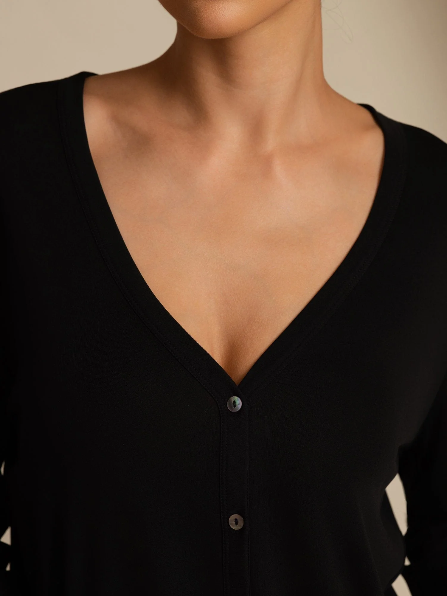 Pure Silk Women's V-Neck Long Sleeve Basic Cardigan - Image 13