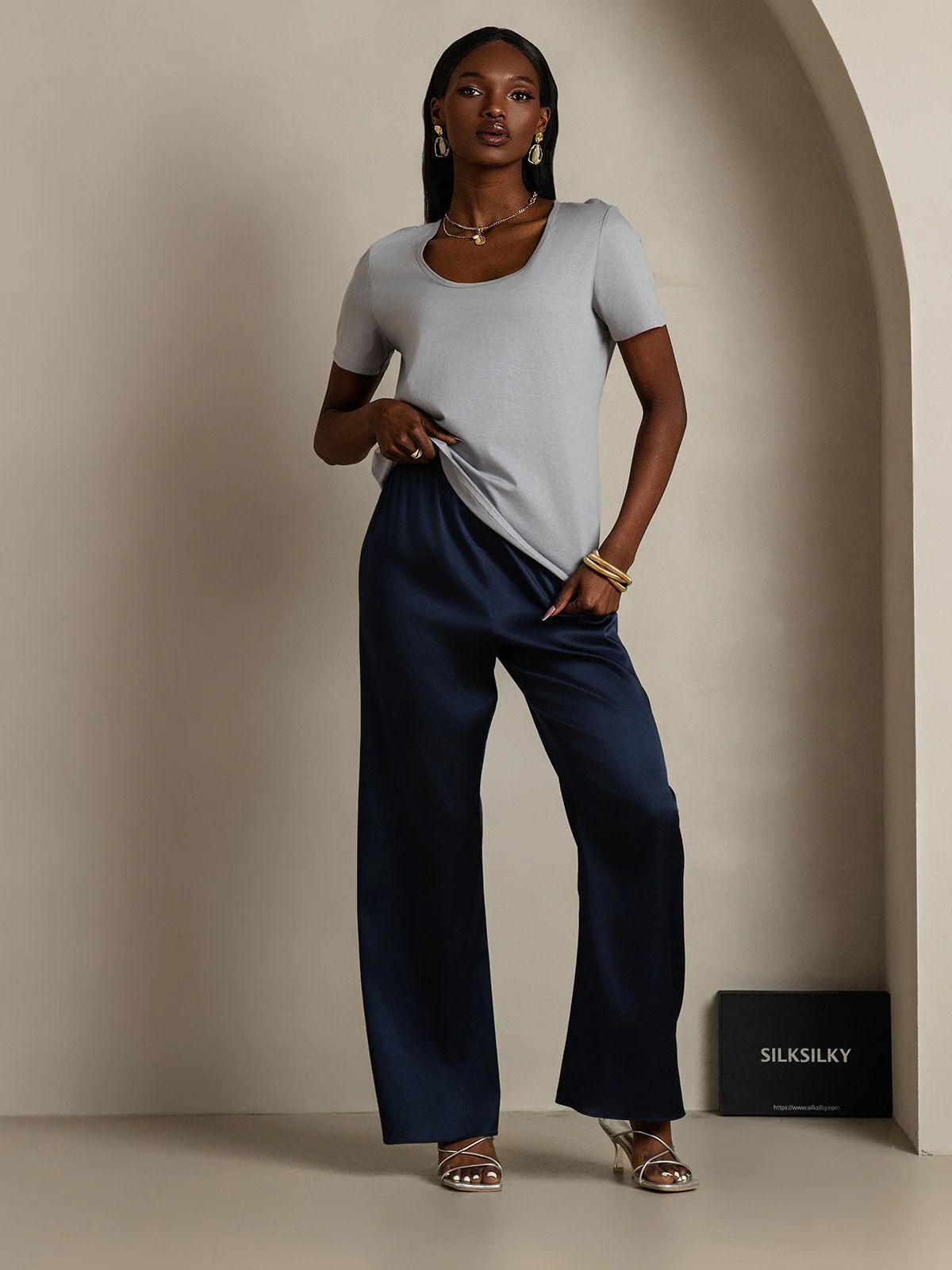 Clearance(US Warehouse) - Silk Blend U-Neck Women's T-Shirt - Image 5