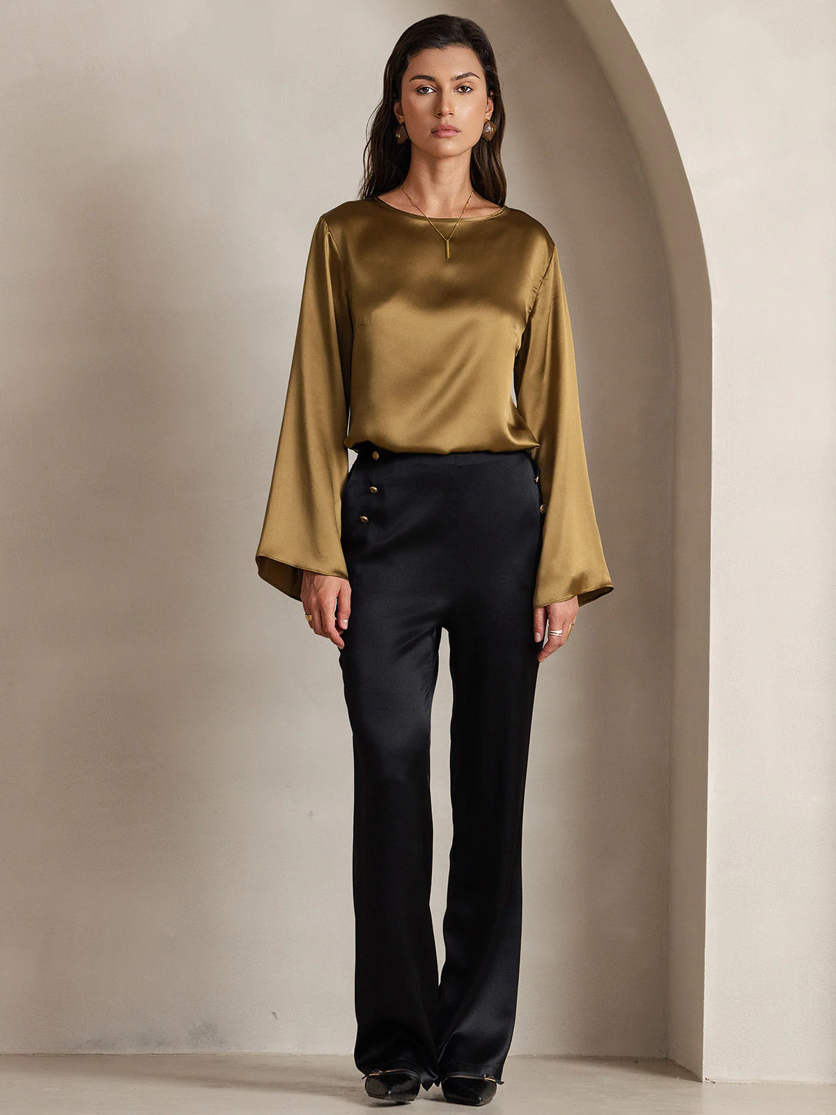 19Momme Silk Bell Sleeve Boat Neck Women's Top - Image 4