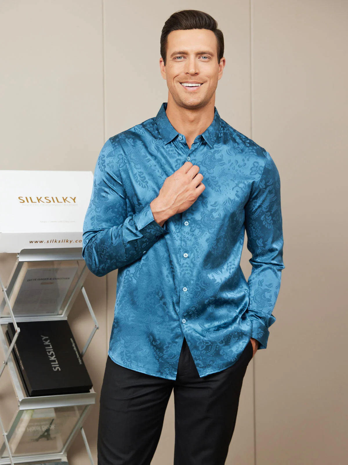 Silk Casual Men‘s Shirt - Image 5