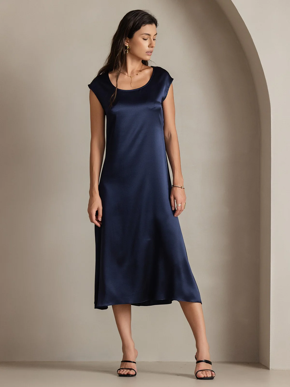 Clearance - 19Momme Silk Cap Sleeve Round Neck Midi Dress - Image 5