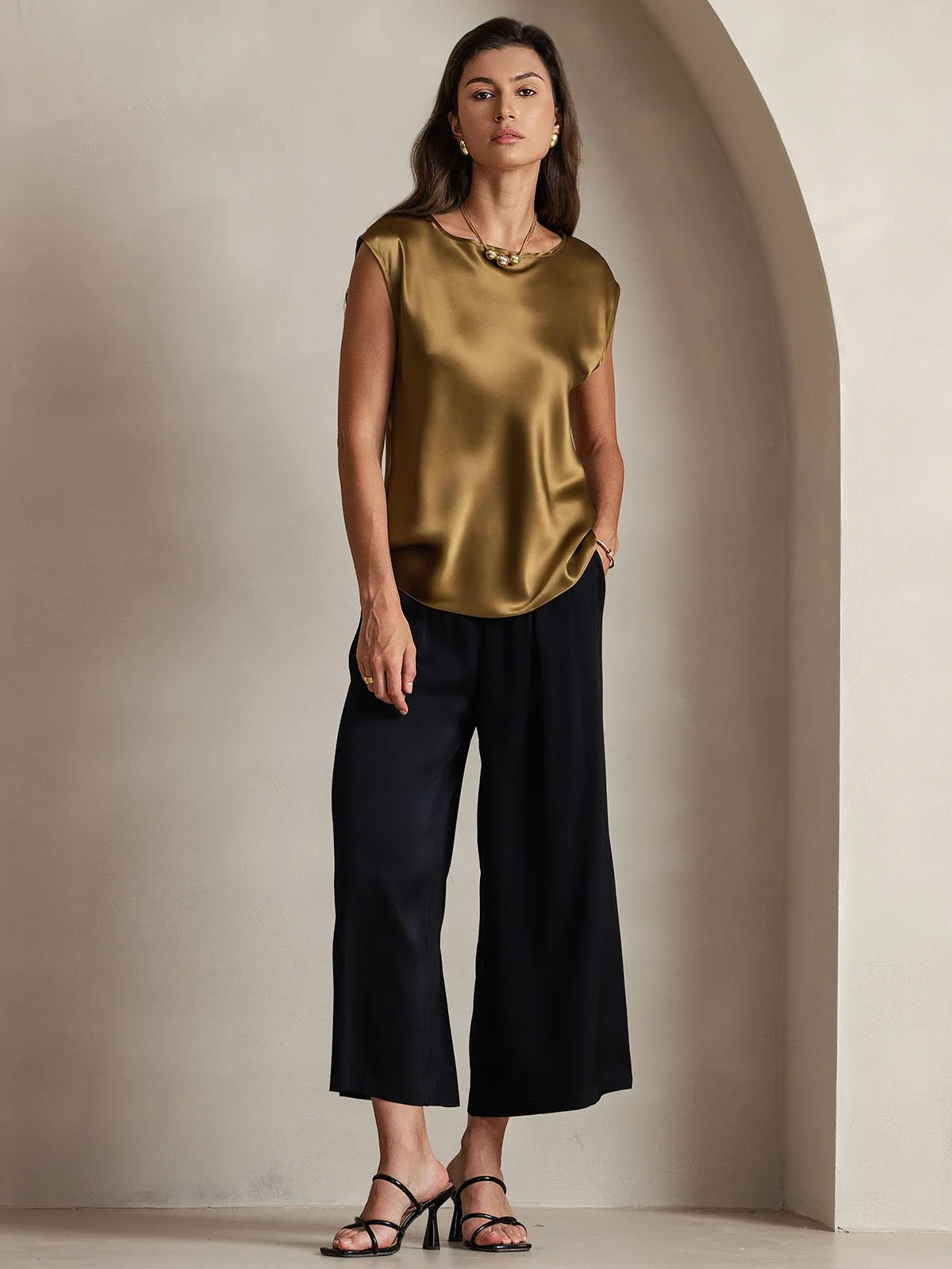 19Momme Silk Cap Sleeve Round Neck Women's Top - Image 25