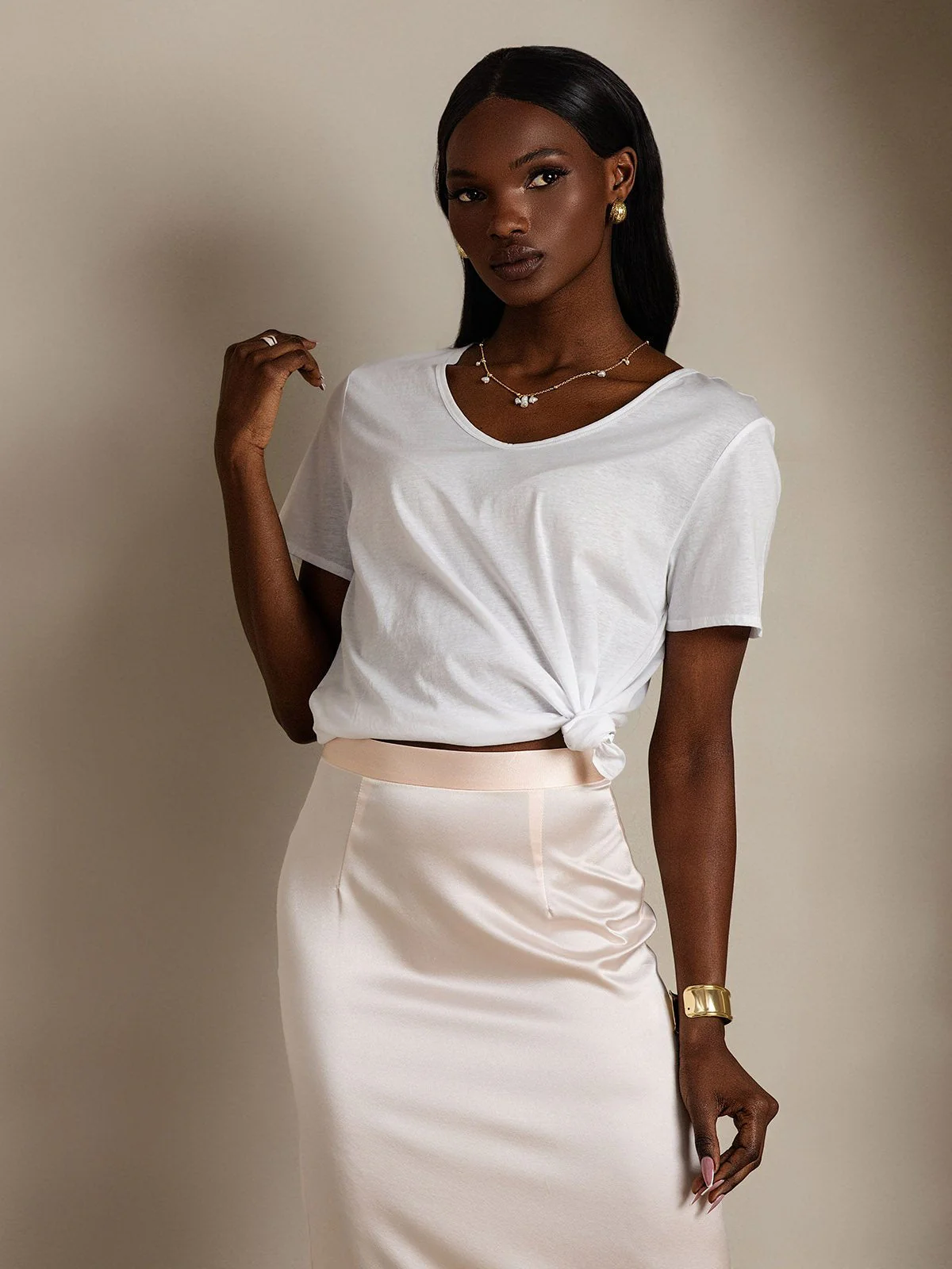 Clearance - Silk Blend V-neck Women's T-Shirt - Image 19