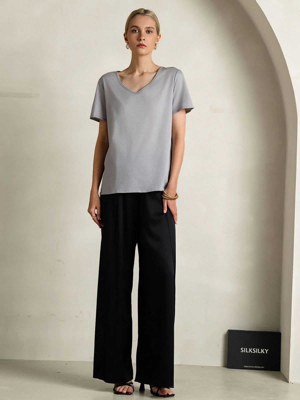 Clearance - Silk Blend V-neck Women's T-Shirt - Image 6