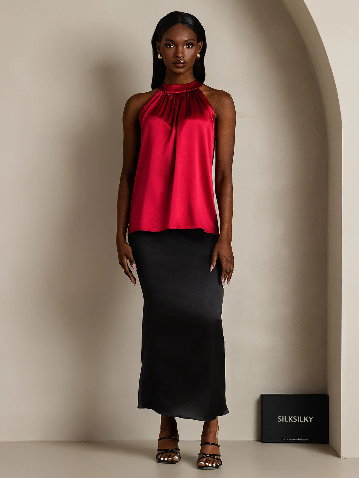 19Momme Silk Sleeveless Halter Neck Women's Top - Image 30