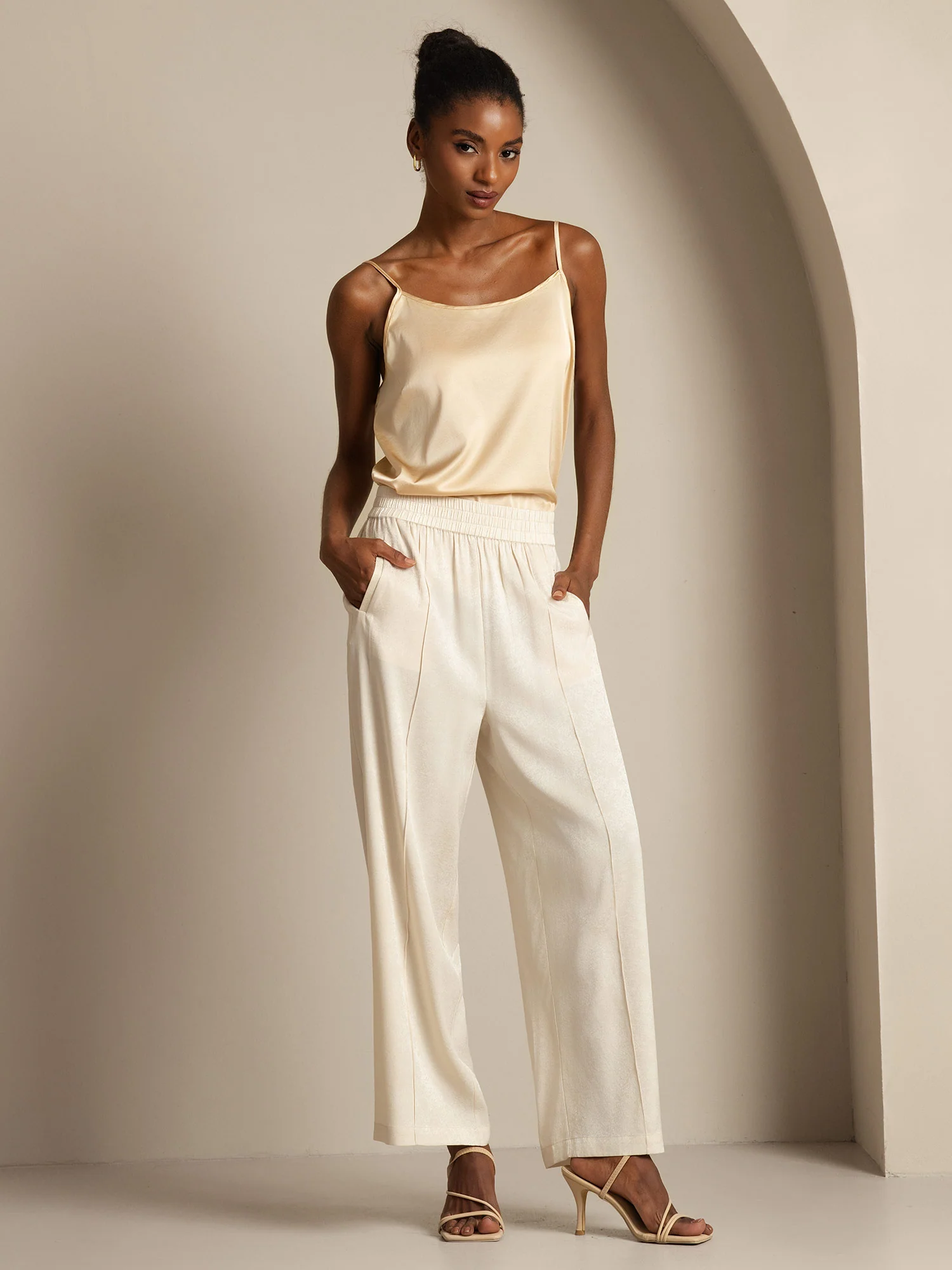 19Momme Silk Spaghetti Strap Round Neck Camisoles - Image 30