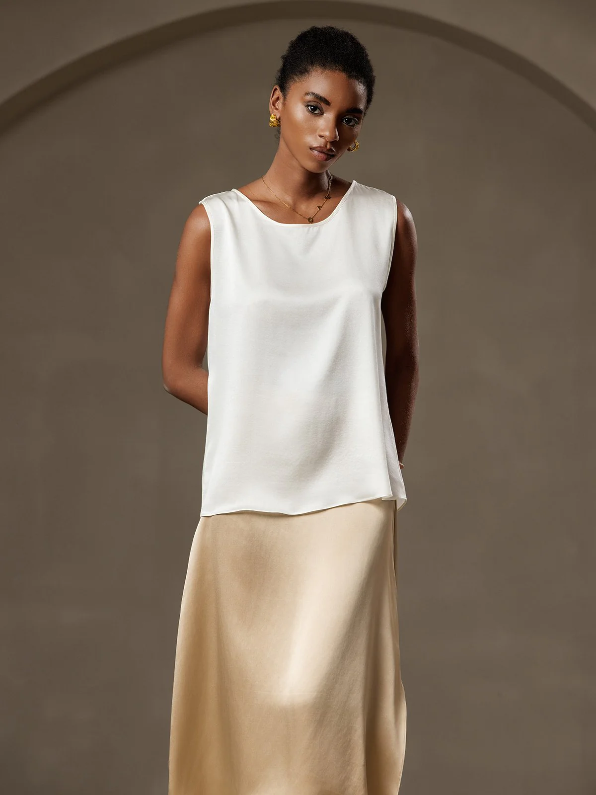 19Momme Silk Sleeveless Round Neck Women's Tank Top - Image 43