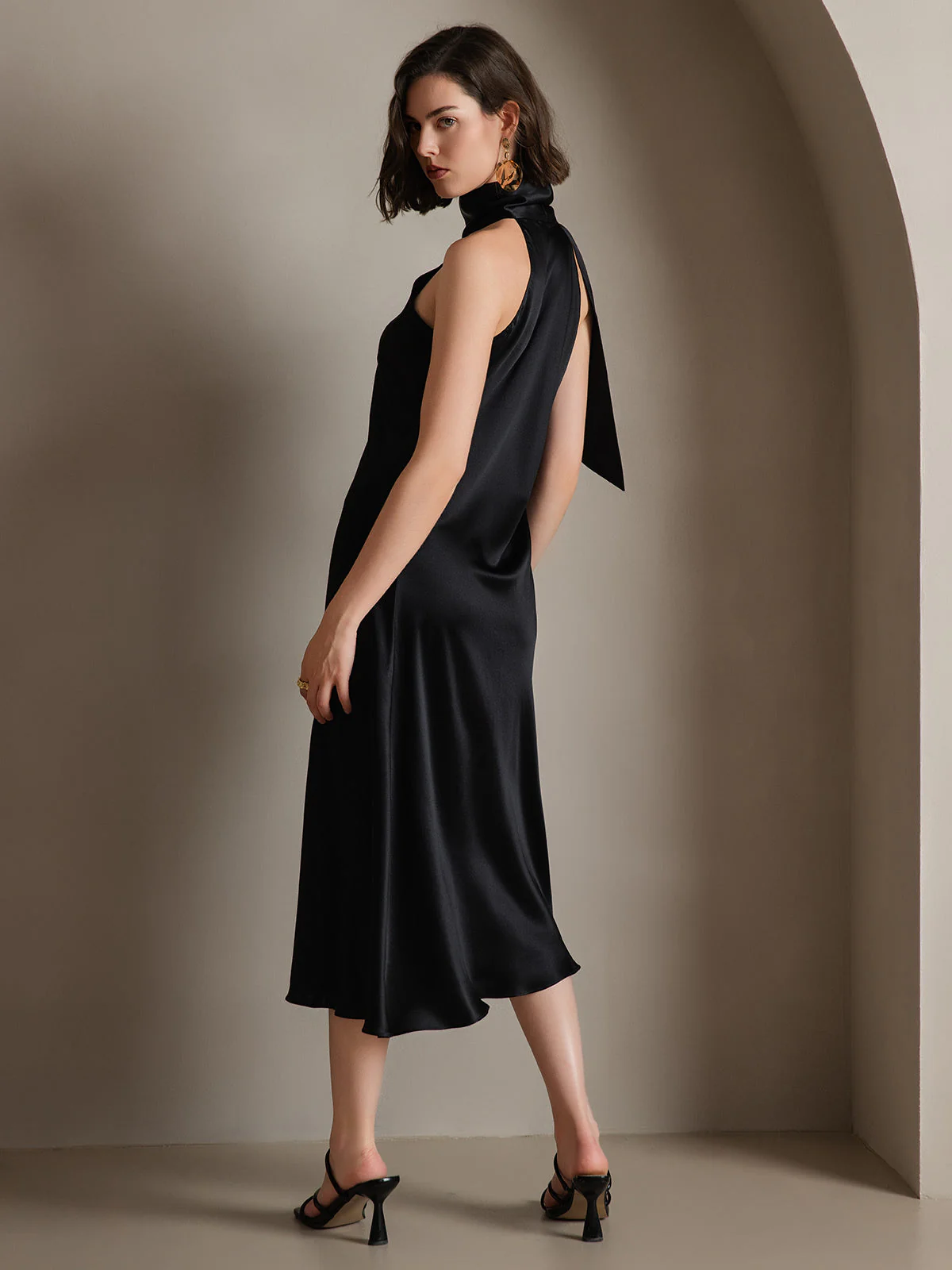 19Momme Silk Sleeveless Tie Neck Midi Dress - Image 49