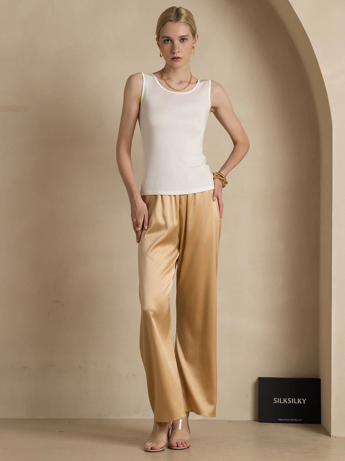Pure Silk Sleeveless Round Neck Women's Tank Top - Image 13
