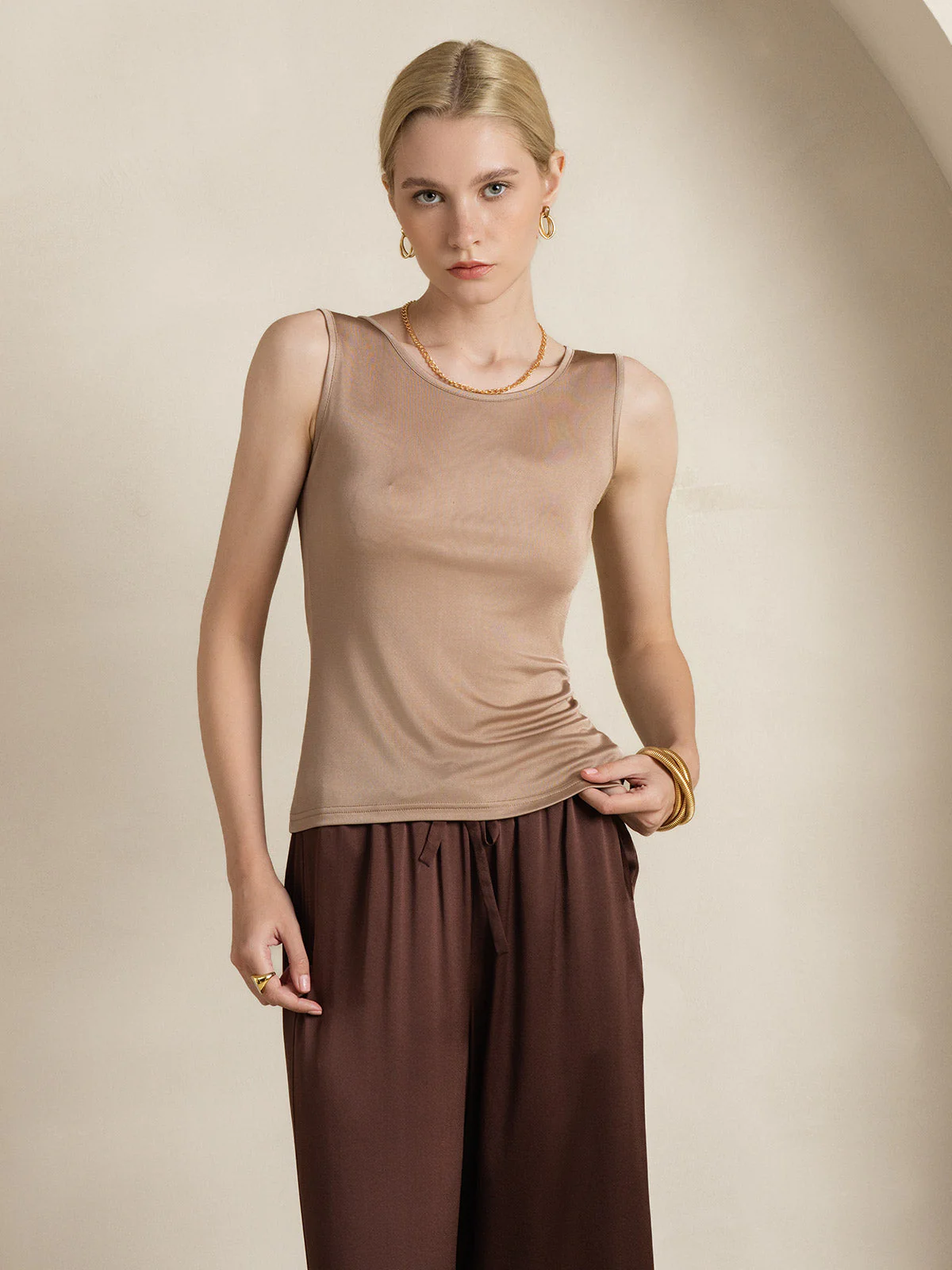 Pure Silk Sleeveless Round Neck Women's Tank Top - Image 20