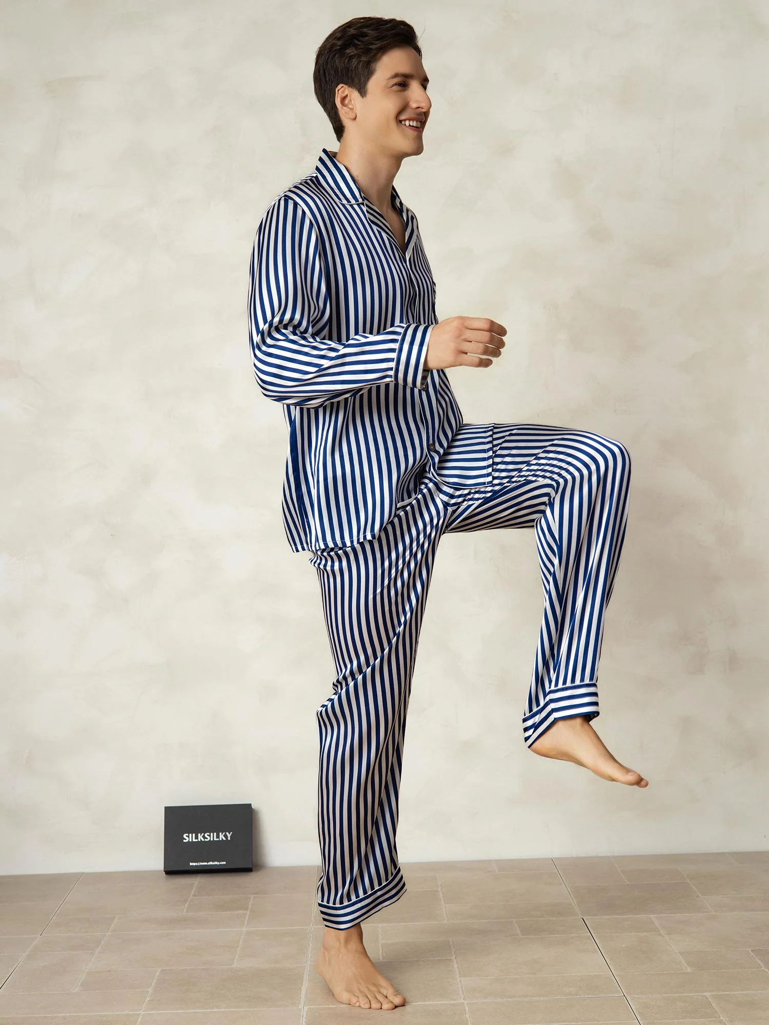 Men's Pure Silk Stripe Print Long Sleeve Notch Collar Pajamas Set - Image 4