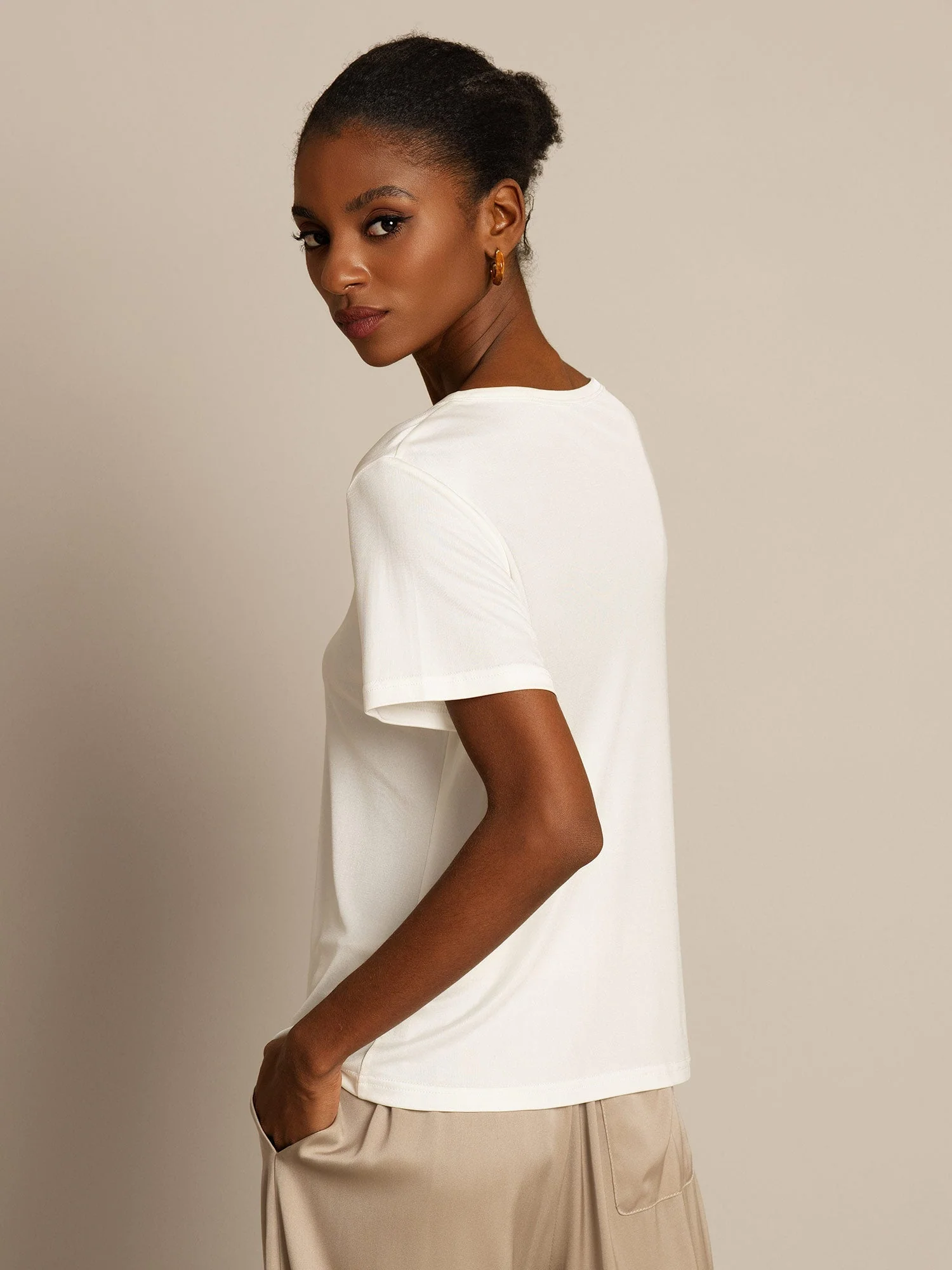 Pure Silk Jersey Short Sleeve Women's T-Shirt - Image 17