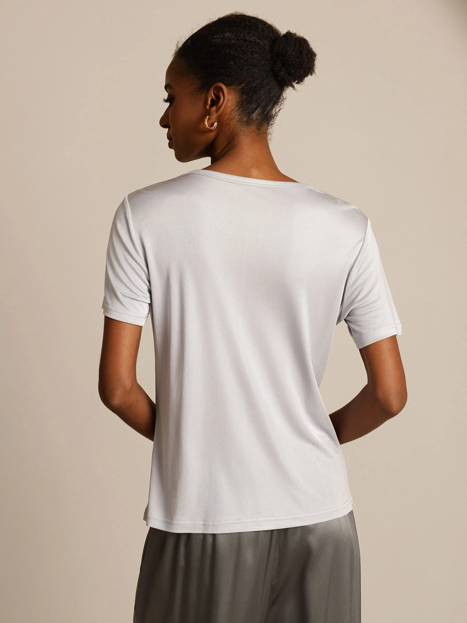 Women's Pure Silk Jersey Short Sleeve Round Neck T-Shirt - Image 17