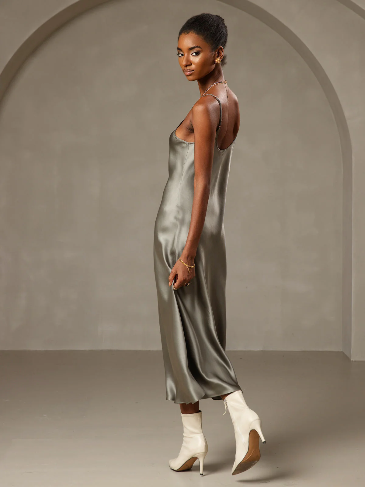 Women's Pure Silk Spaghetti Strap V-neck Midi Nightgown - Image 18