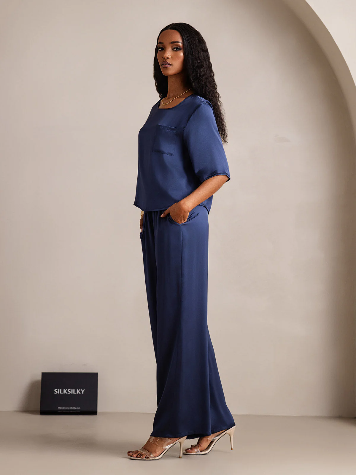 Women's Pure Silk Half Sleeve Round Neck Pajamas Set - Image 30