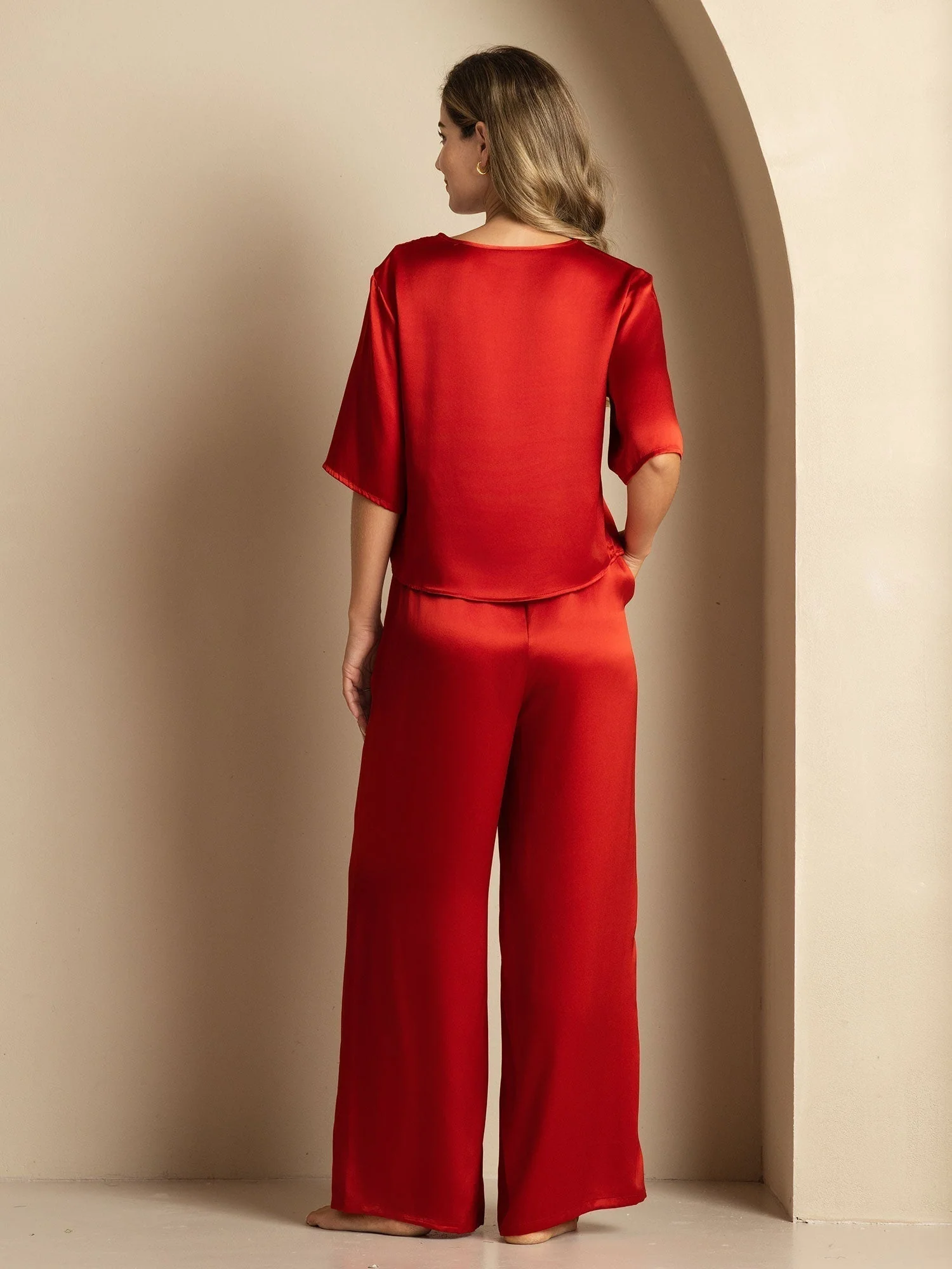 Women's Pure Silk Half Sleeve Round Neck Pajamas Set - Image 46