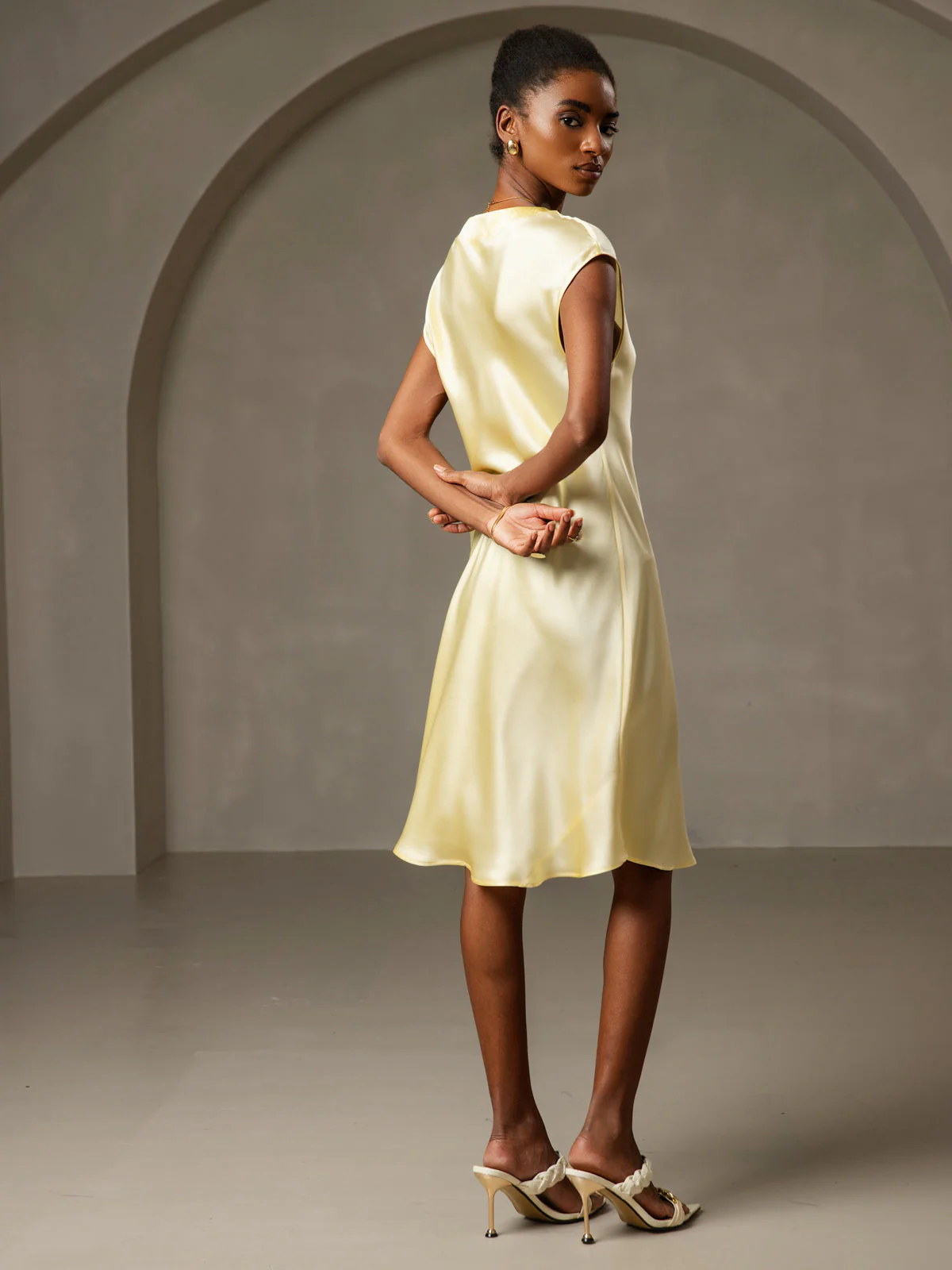 Pure Silk Cap Sleeve V-neck Knee Nightgown - Image 32
