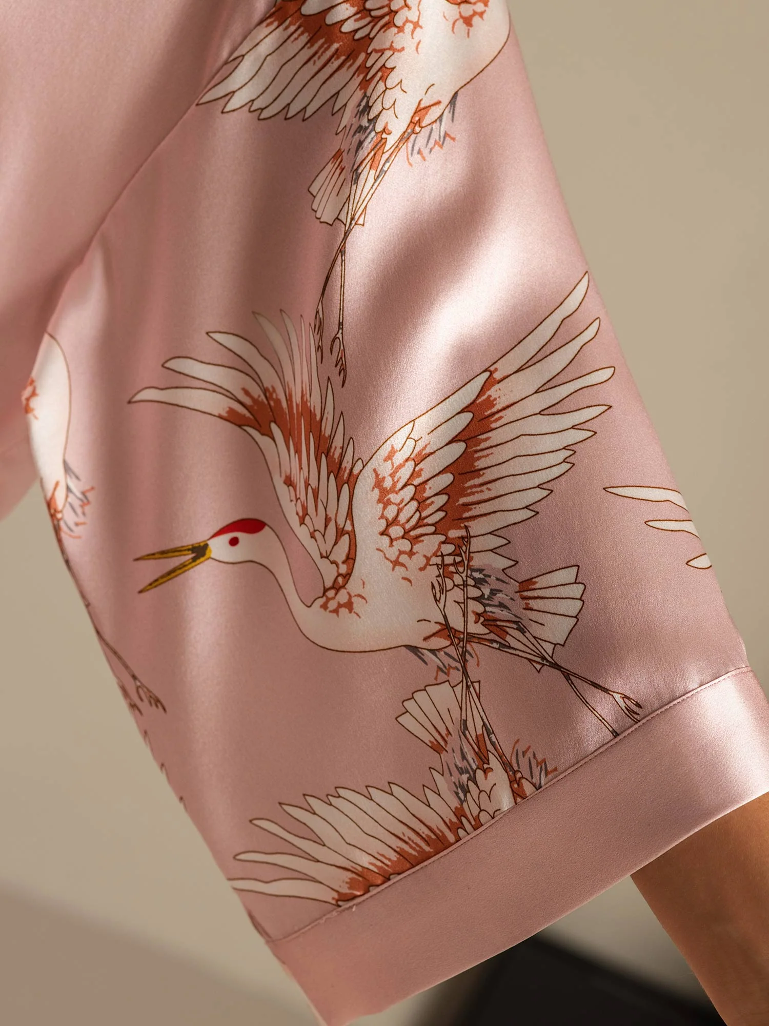 19Momme Women's Pure Silk Crane Print 3/4 Sleeve Short Kimono Robe - Image 8