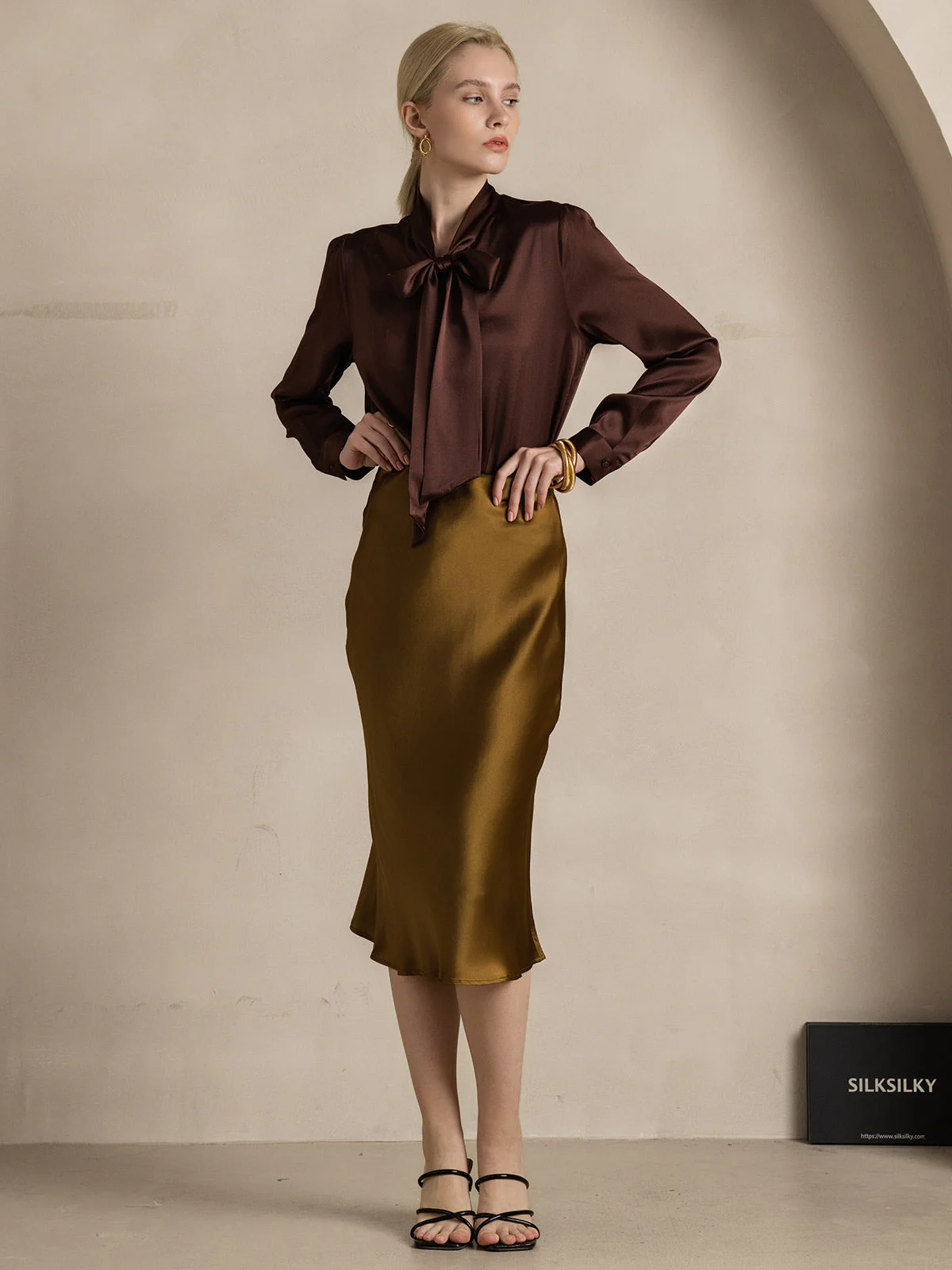 19Momme Silk Long Sleeve Tie Neck Blouse - Image 31