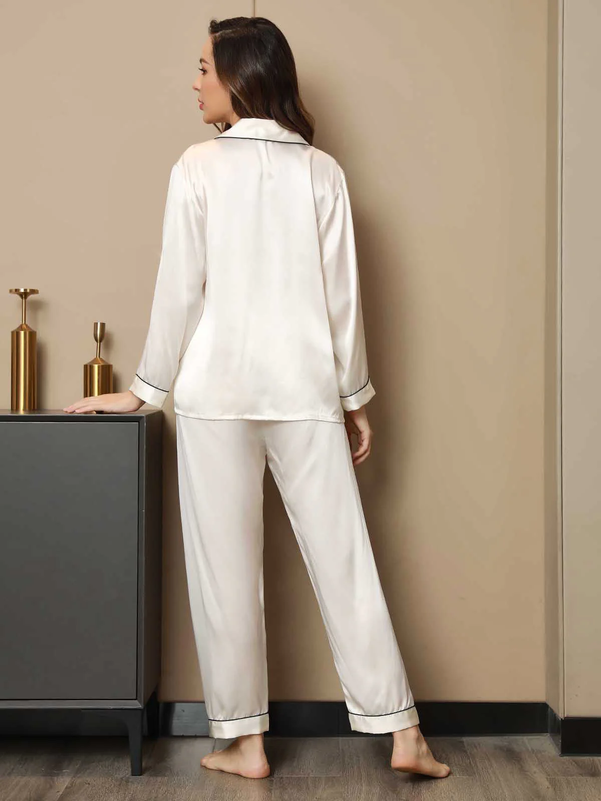 Pure Silk Notch Collar Button Up Women's Pajamas Set - Image 17